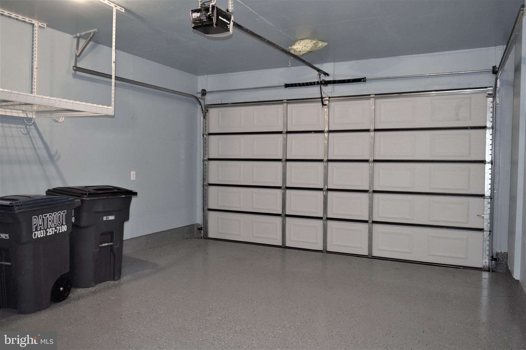 DISCOVERY SQUARE - Residential Lease