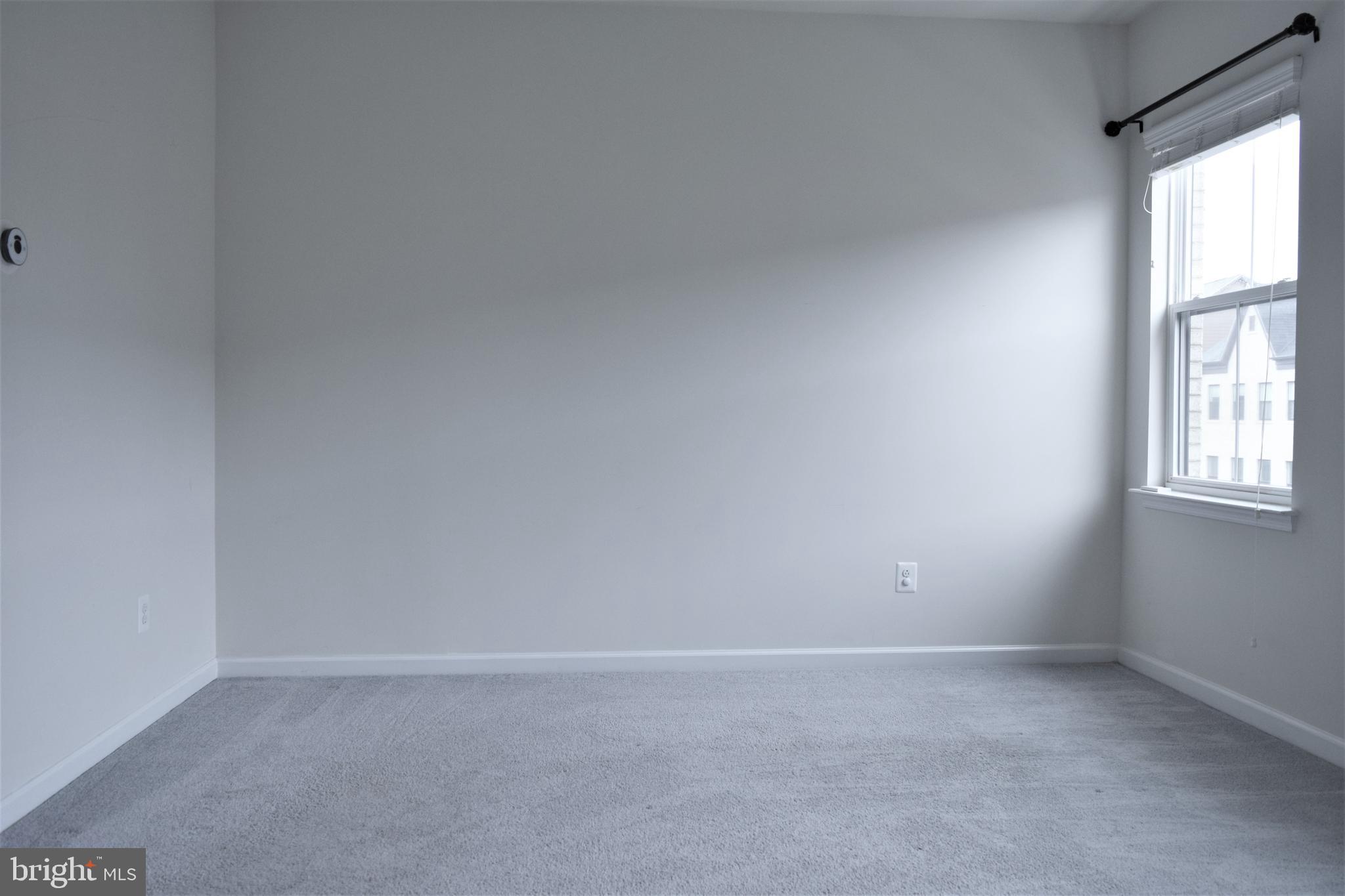 DISCOVERY SQUARE - Residential Lease