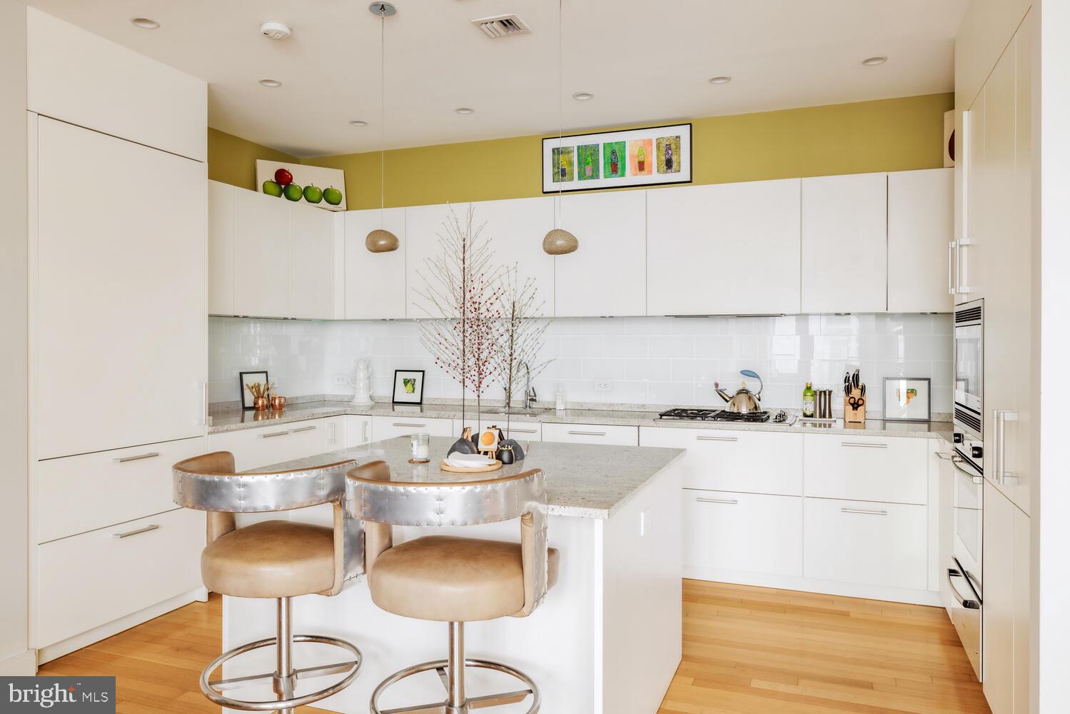 WEST END - Residential