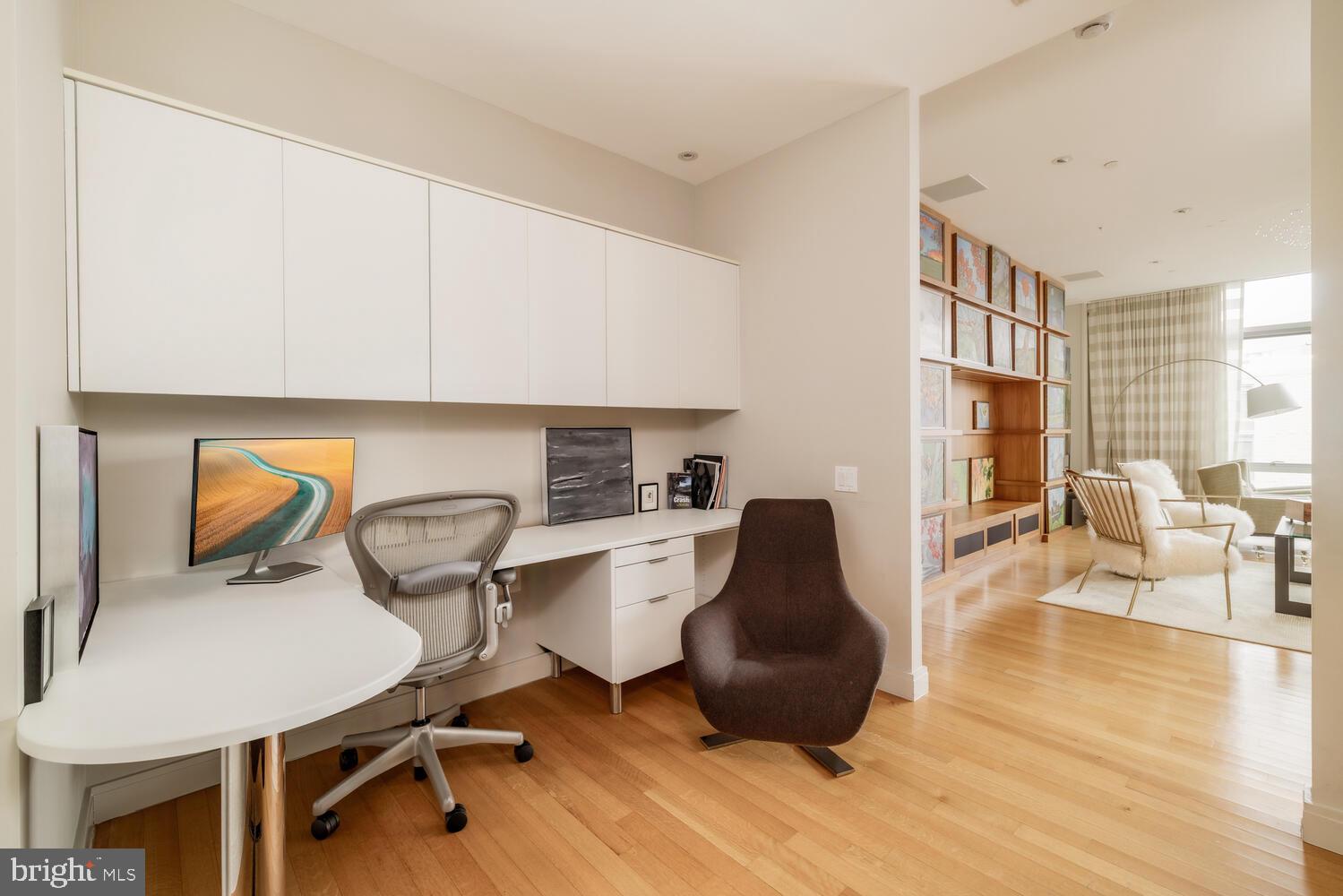 WEST END - Residential