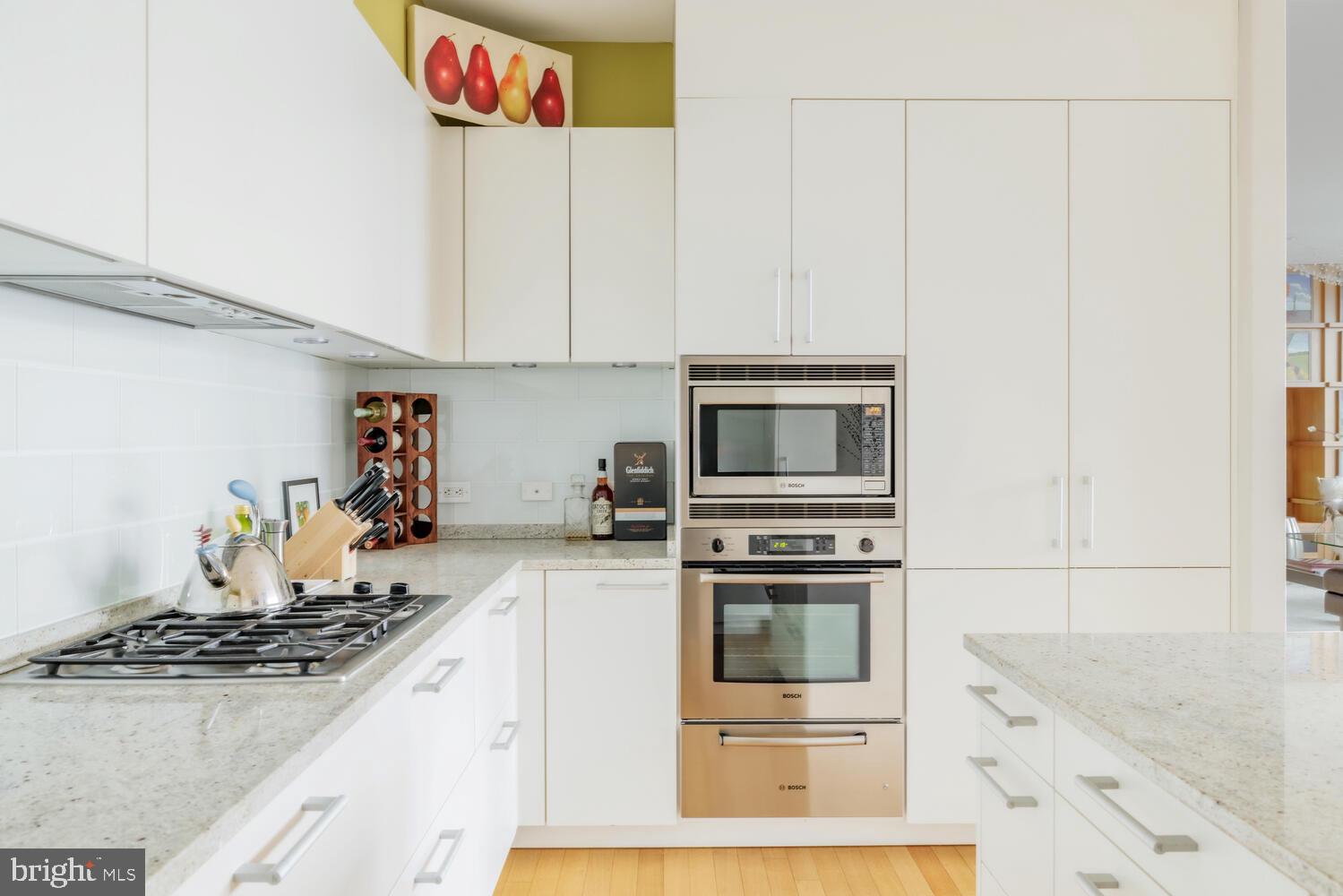 WEST END - Residential