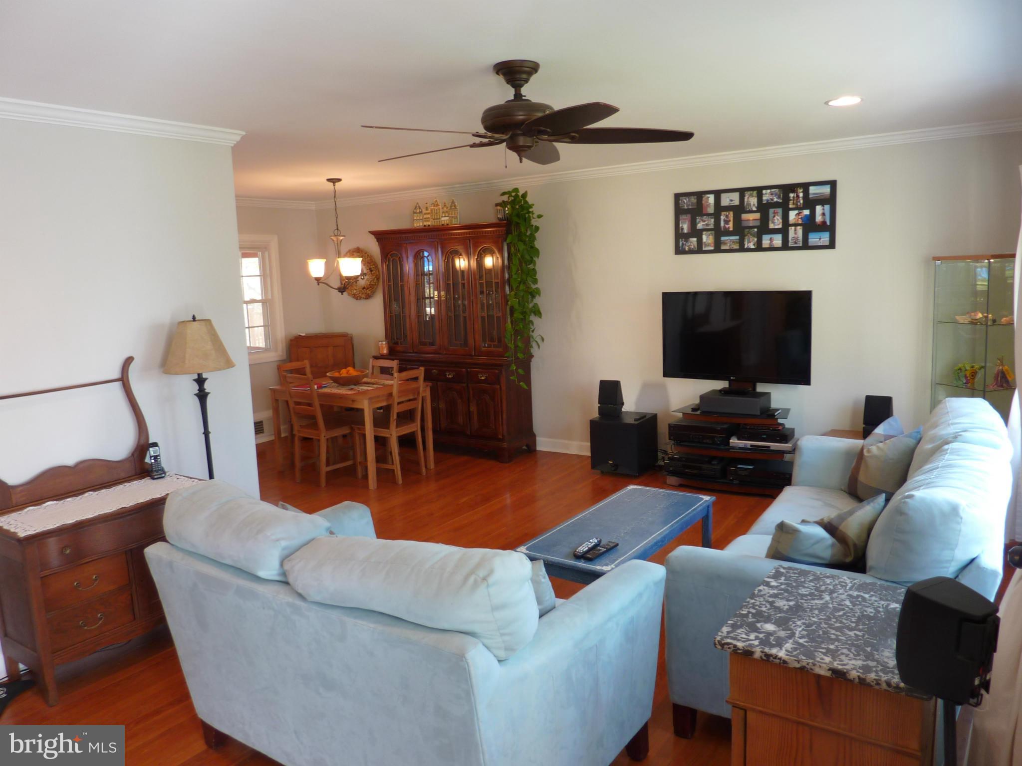 FAIRFAX VILLA - Residential