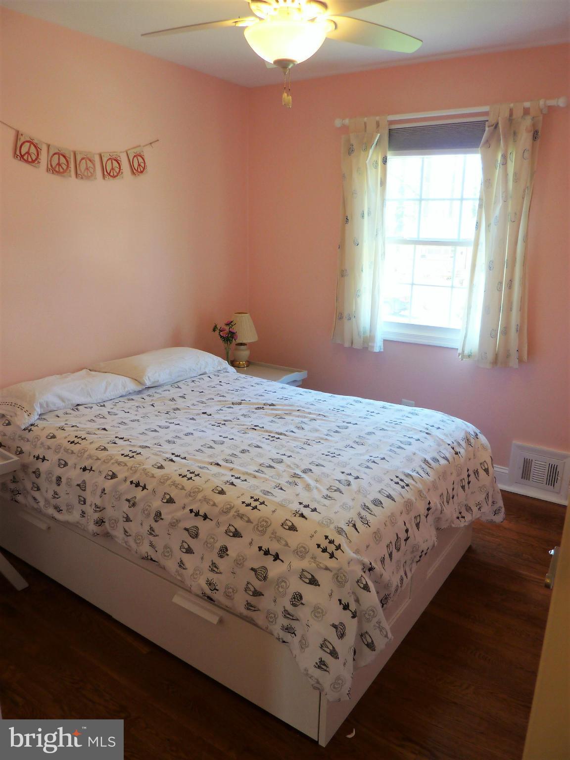 FAIRFAX VILLA - Residential