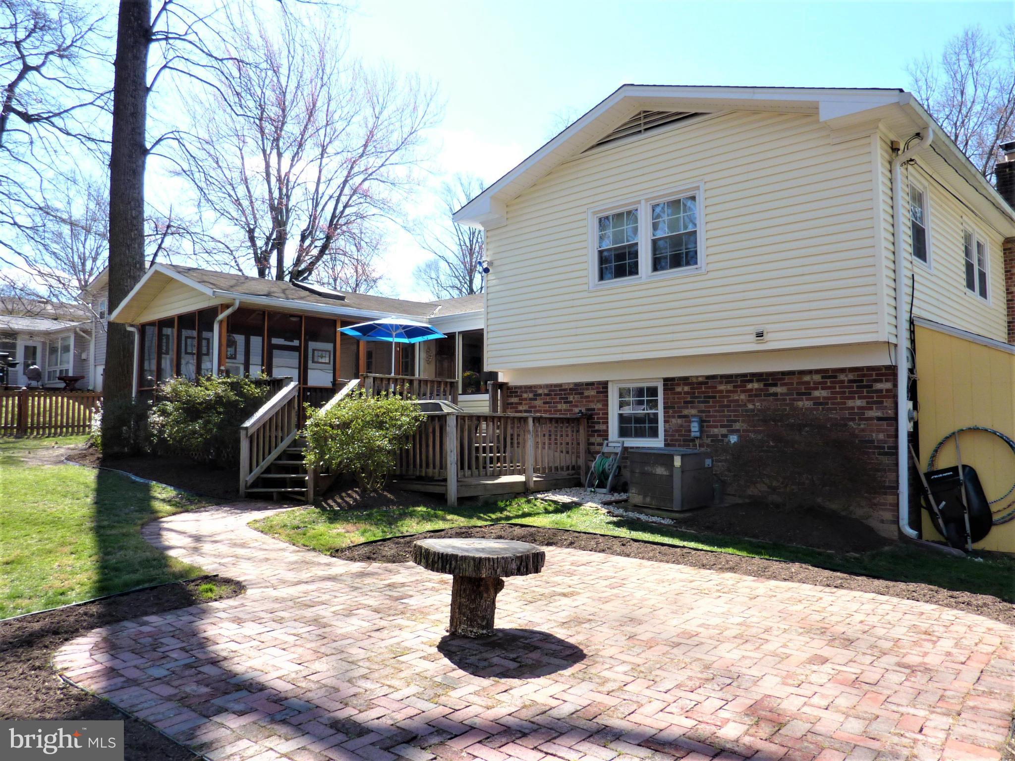 FAIRFAX VILLA - Residential