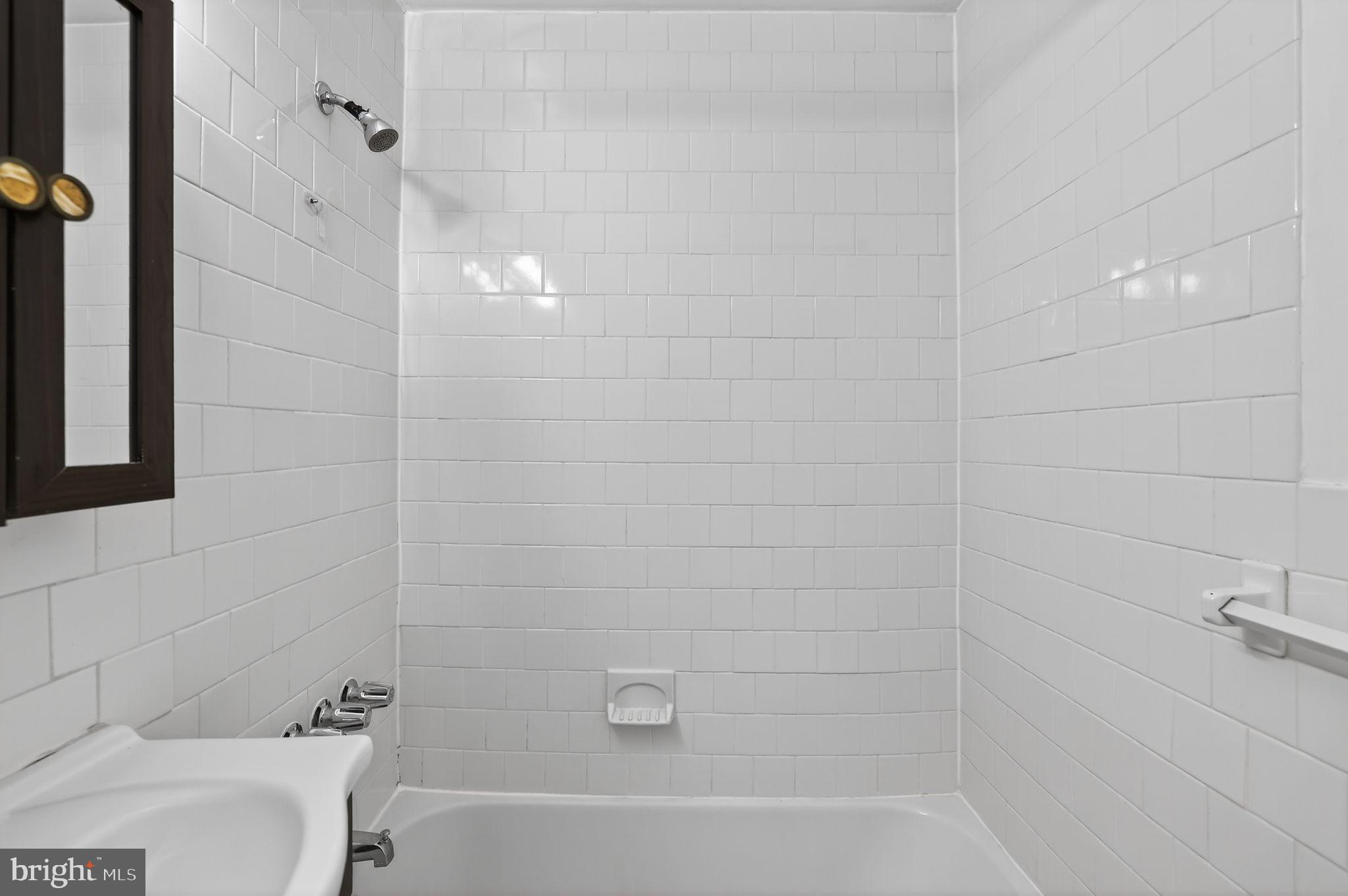 ROSSLYN - Residential