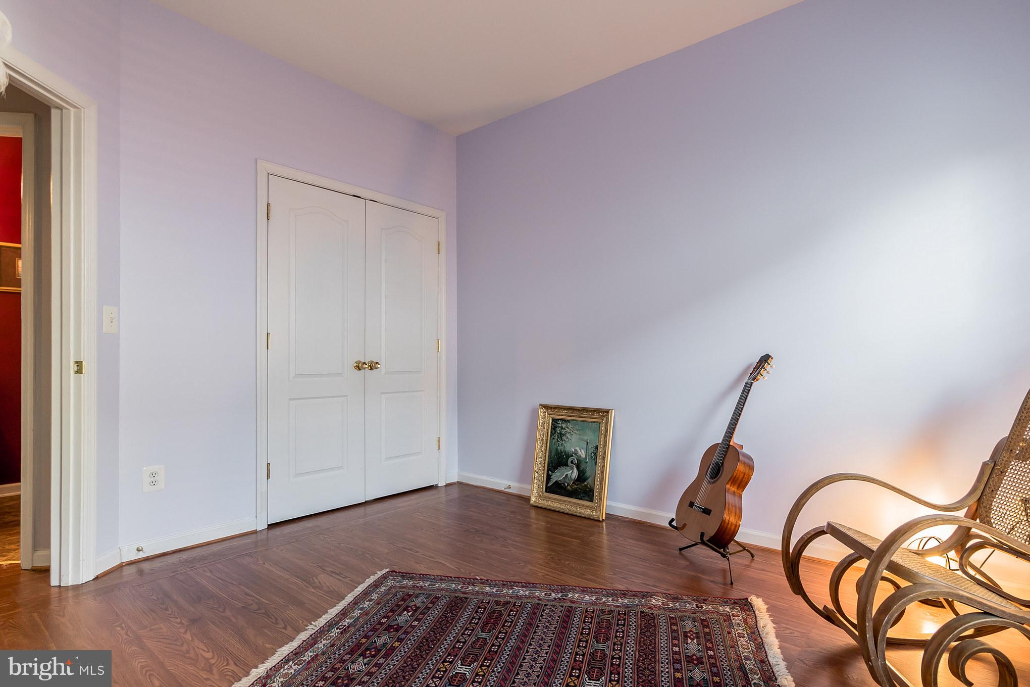 HAWTHORNE - Residential Lease