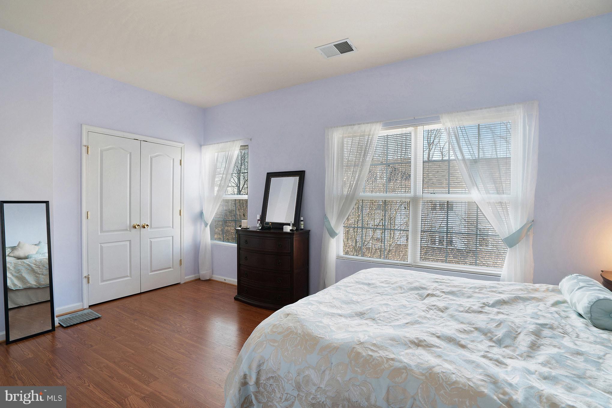 HAWTHORNE - Residential Lease