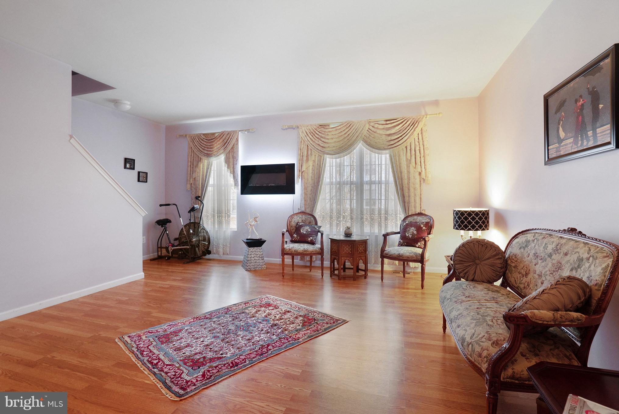 HAWTHORNE - Residential Lease