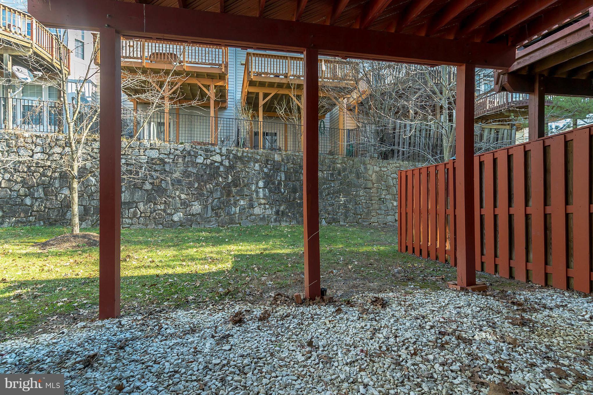 HAWTHORNE - Residential Lease