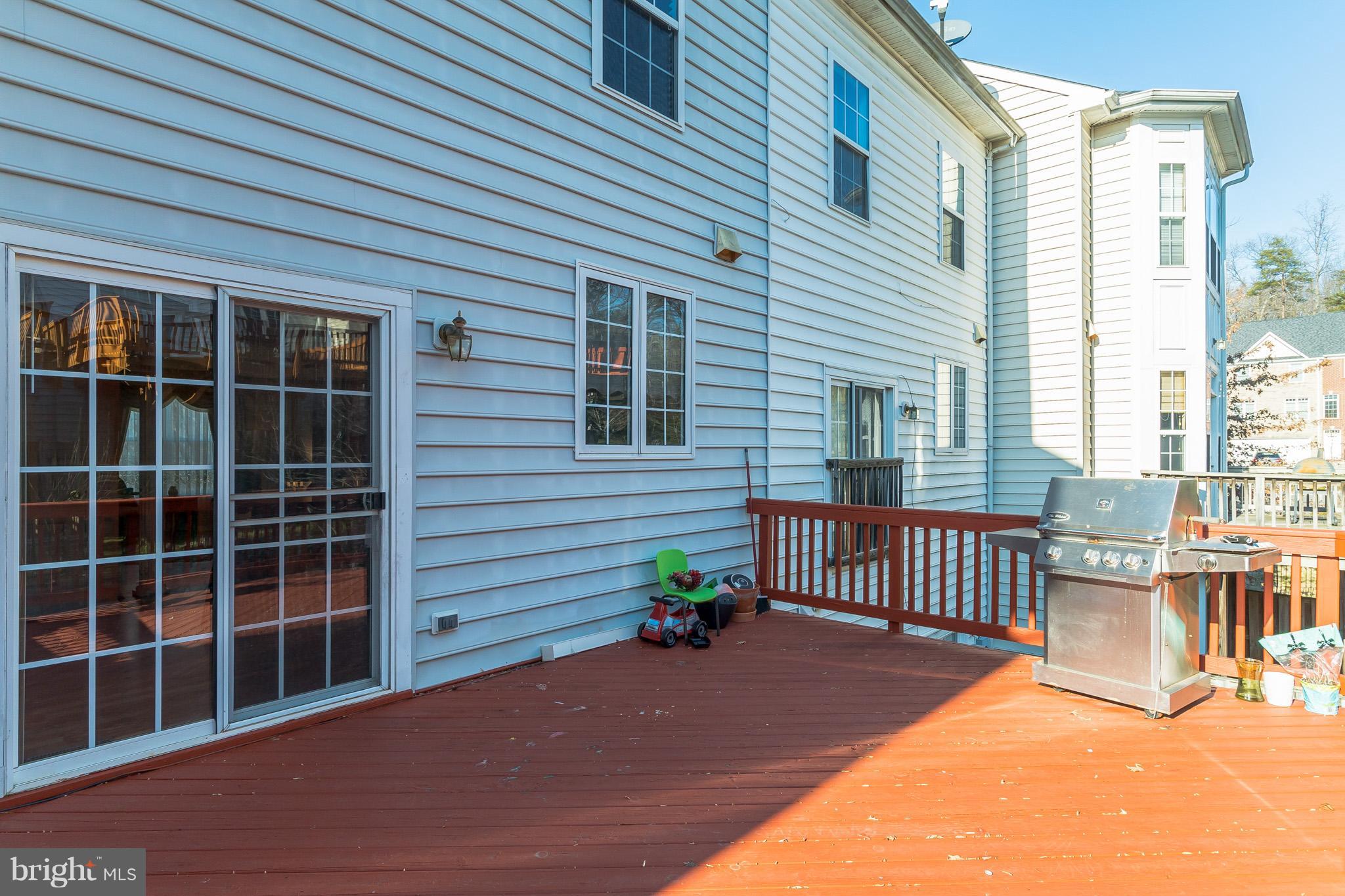 HAWTHORNE - Residential Lease