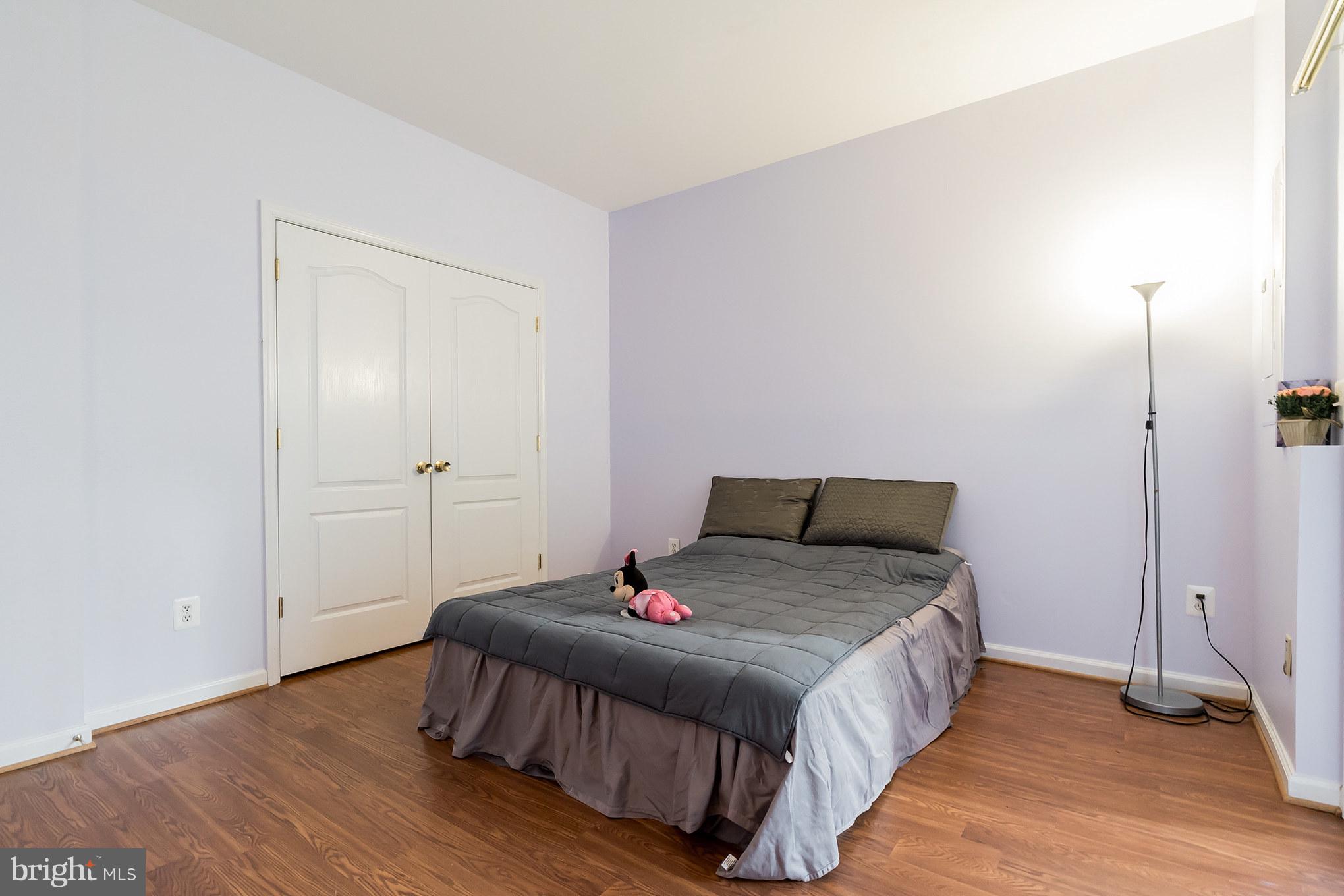 HAWTHORNE - Residential Lease