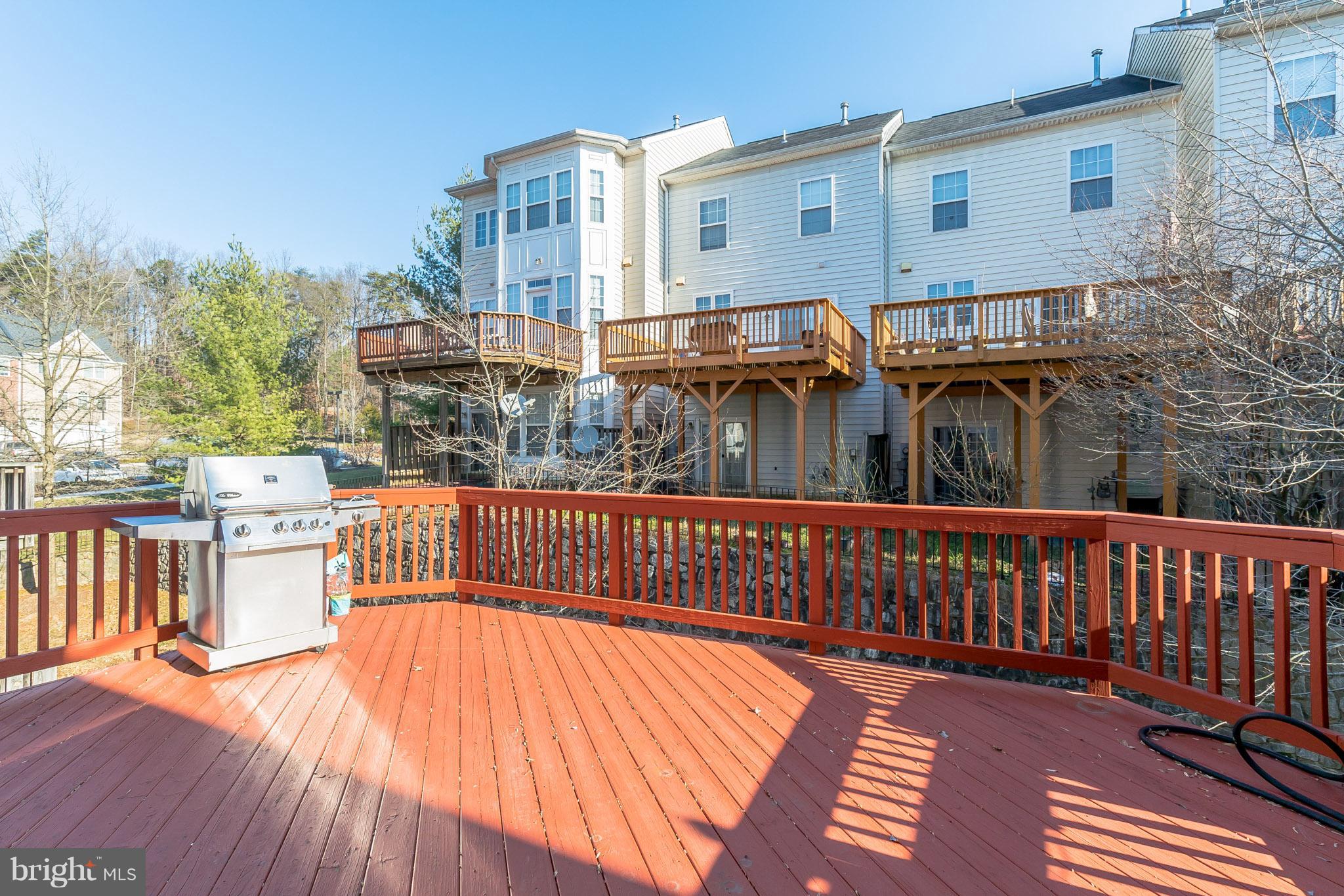 HAWTHORNE - Residential Lease