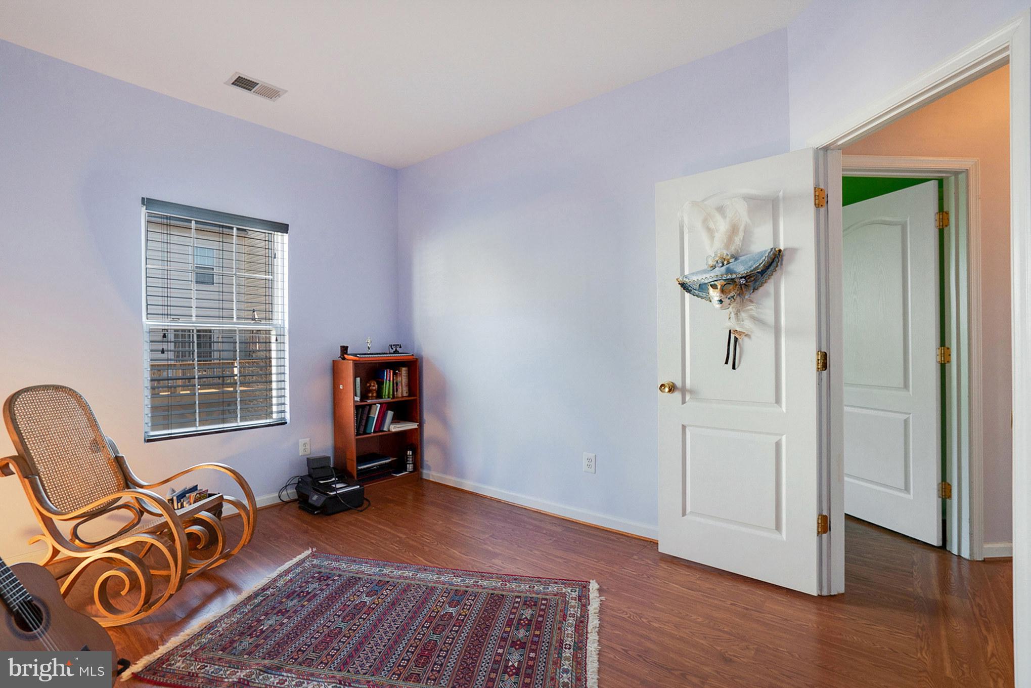 HAWTHORNE - Residential Lease