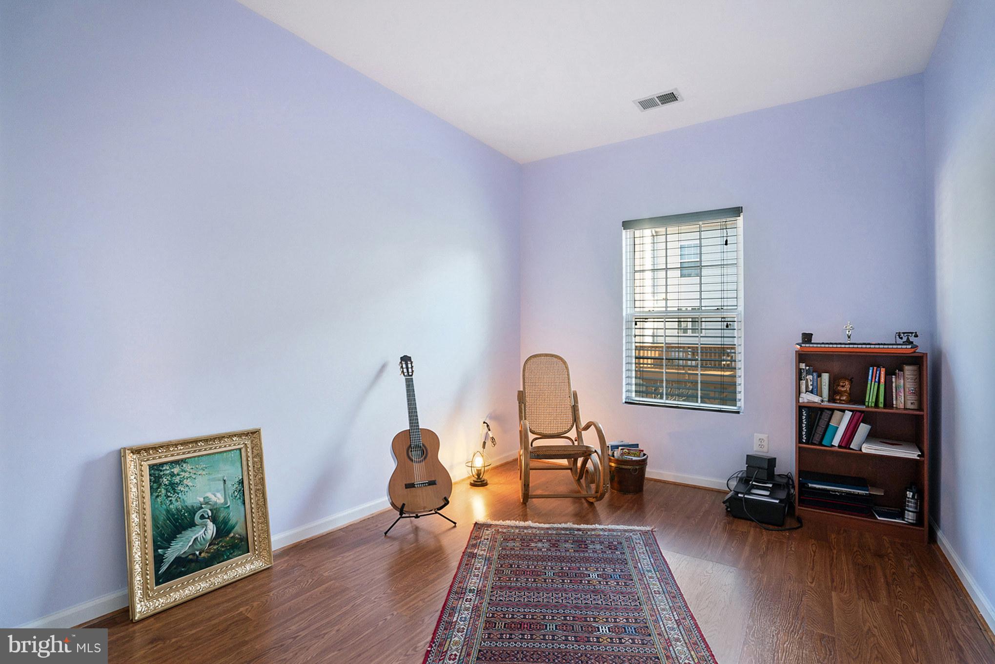 HAWTHORNE - Residential Lease