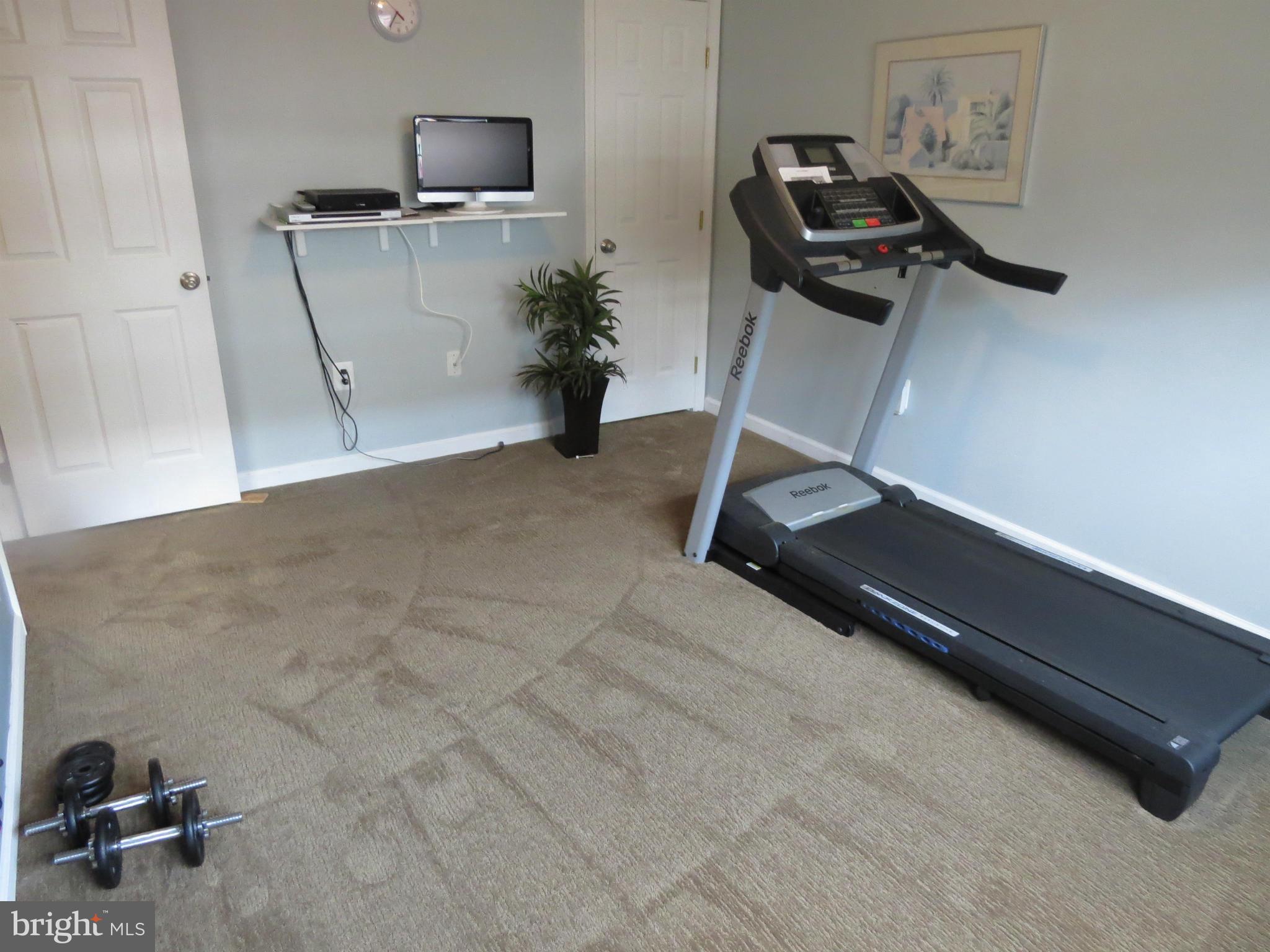 ASHBURN FARM - Residential