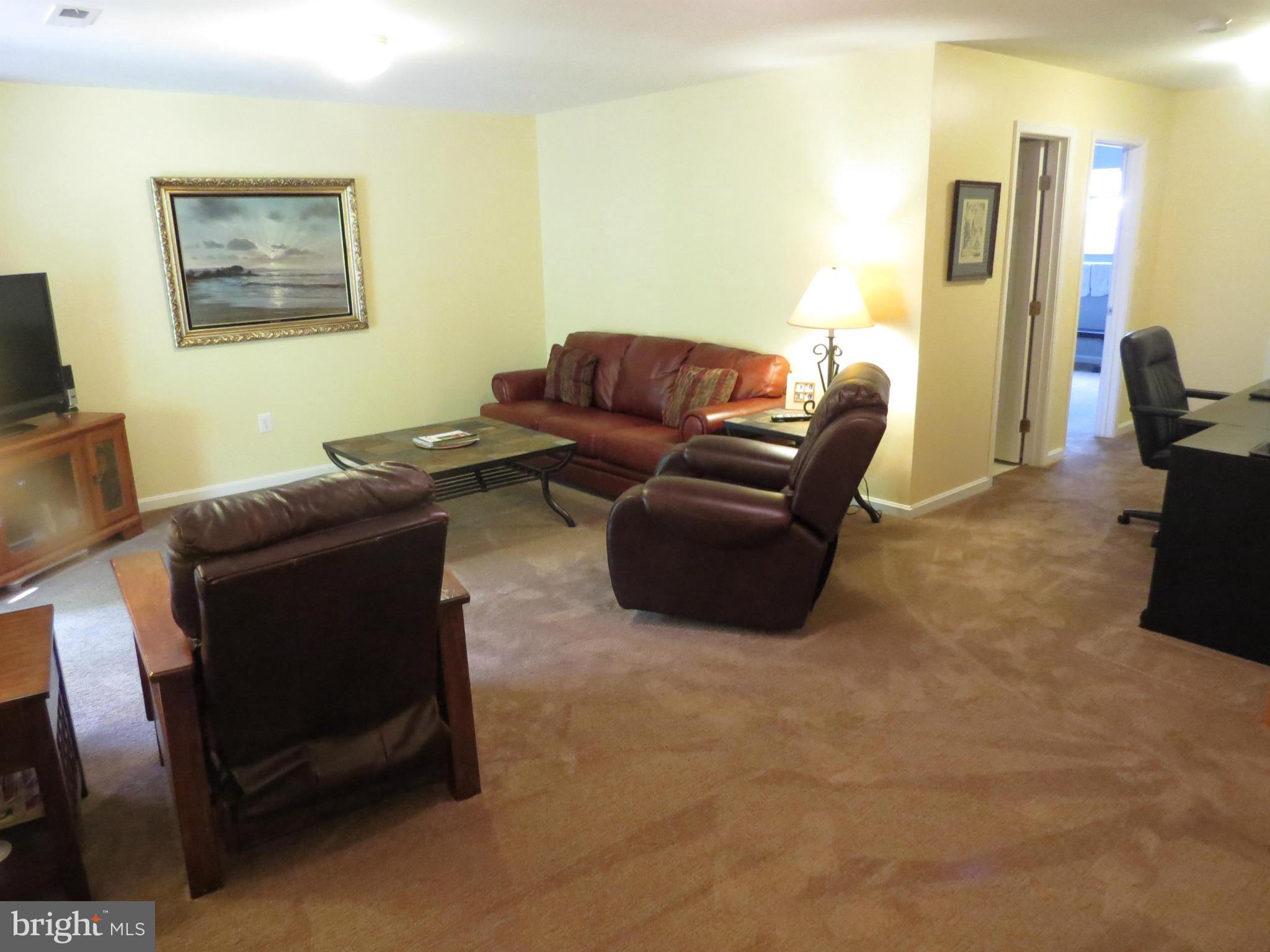 ASHBURN FARM - Residential