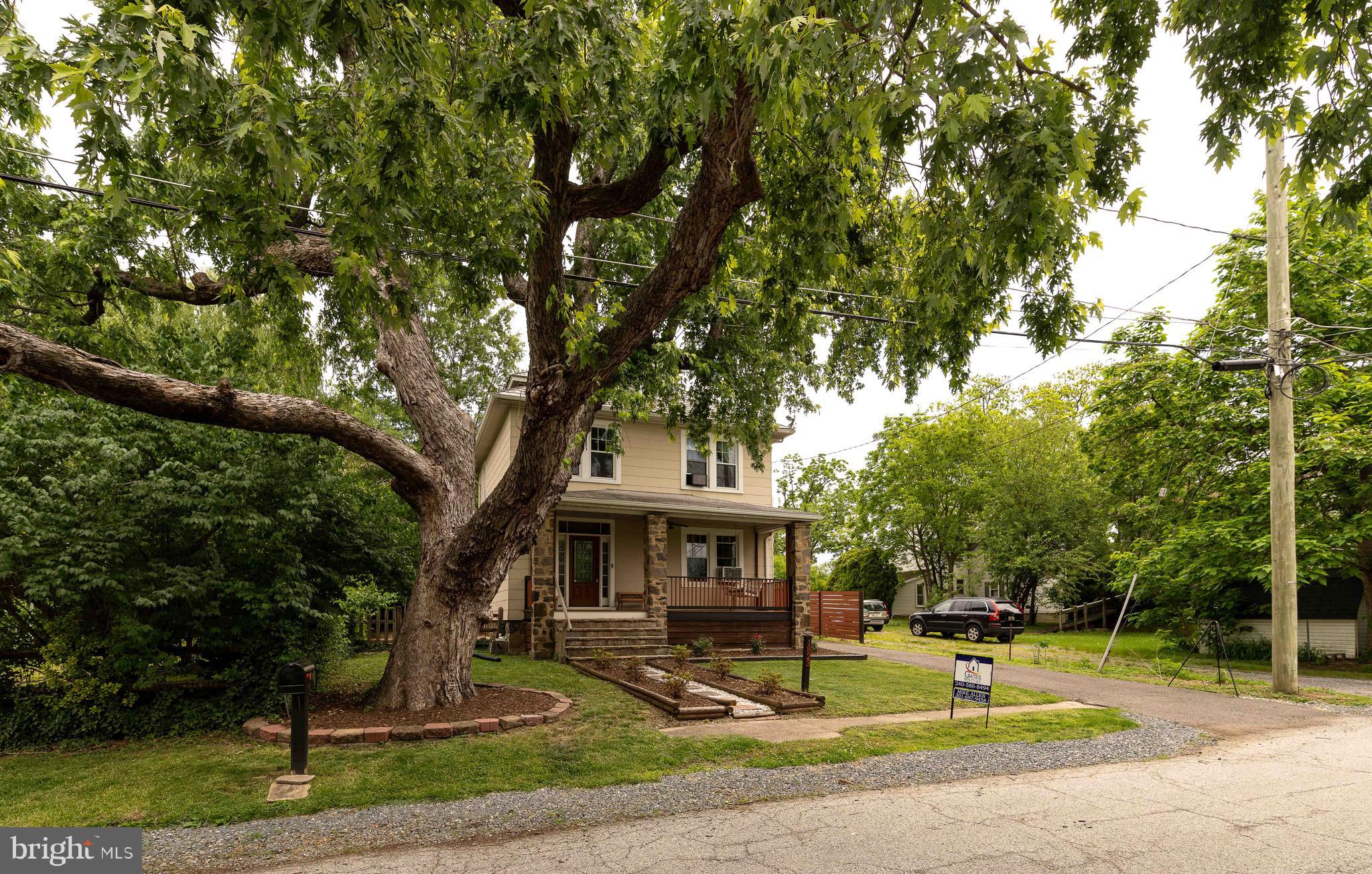 MAYFIELD TERRACE - Residential