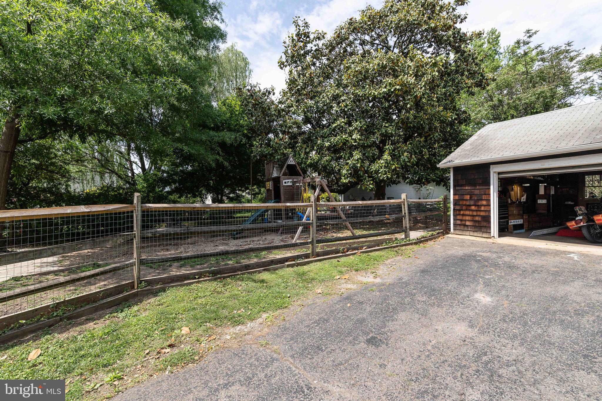 MAYFIELD TERRACE - Residential