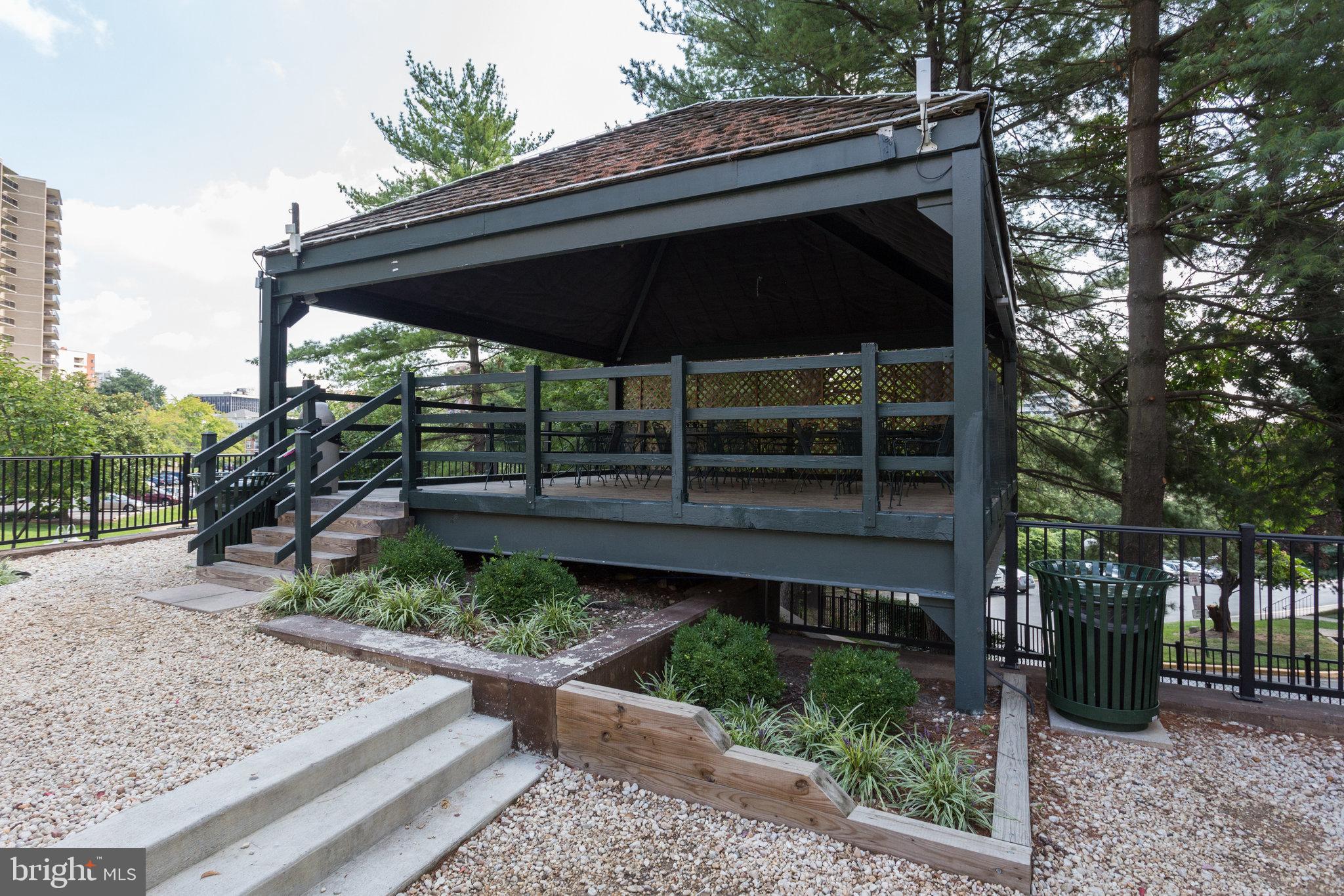 WATERGATE AT LANDMARK - Residential Lease