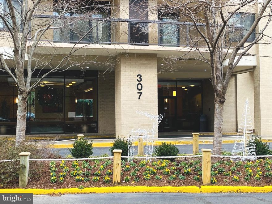 JUST UPDATED 1 BR, 1 BA, condo in the sought-after gated community, 'Watergate at Landmark'* NEW White Shaker-style Kitchen with granite counters and Breakfast counter* NEW Stainless Steel appliances*​ NEW White Oak wide-plank engineered HDWD flooring throughout​* NEW Bathroom with vanity, tile, and shower* Spacious Bedroom with walk-in closet* Large covered Balcony - watch the DC fireworks on the 4th July!* Plenty of parking* ALL UTILITIES INCLUDED!* Situated on 37 landscaped acres, the community provides many amenities that include: Indoor and Outdoor Pools, Sauna, Jacuzzi, Convenience Store/Restaurant, Fitness Center, Tennis and Pickleball Courts, table tennis, landscaped grounds with Gazebos, Jogging Trails, Picnic areas with grills* Shuttle Bus to Van Dorn Metro (Blue Line)* Close to I395, Pentagon, Washington DC and Old Town Alexandria* MOVE IN READY!