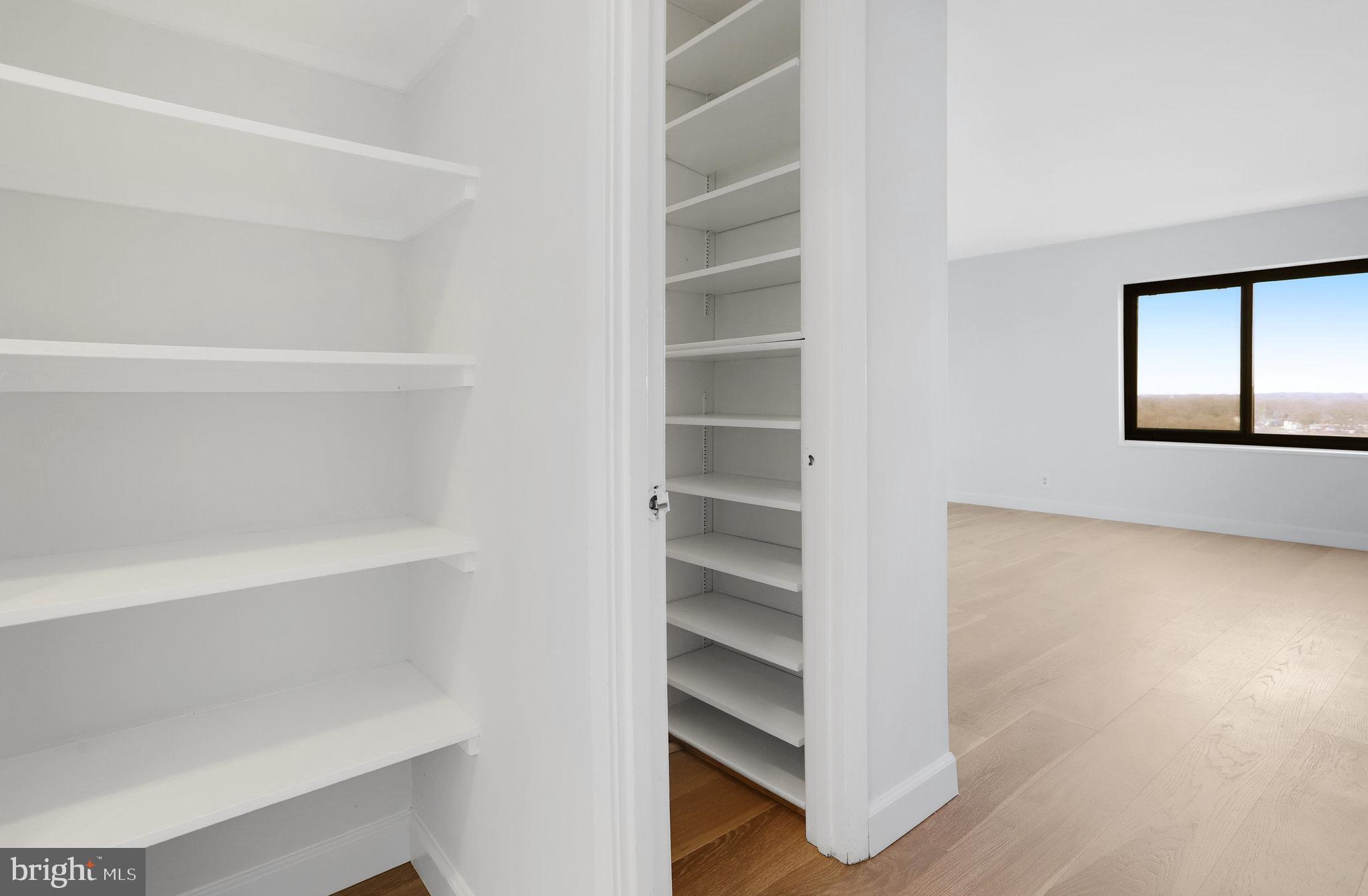 WATERGATE AT LANDMARK - Residential Lease