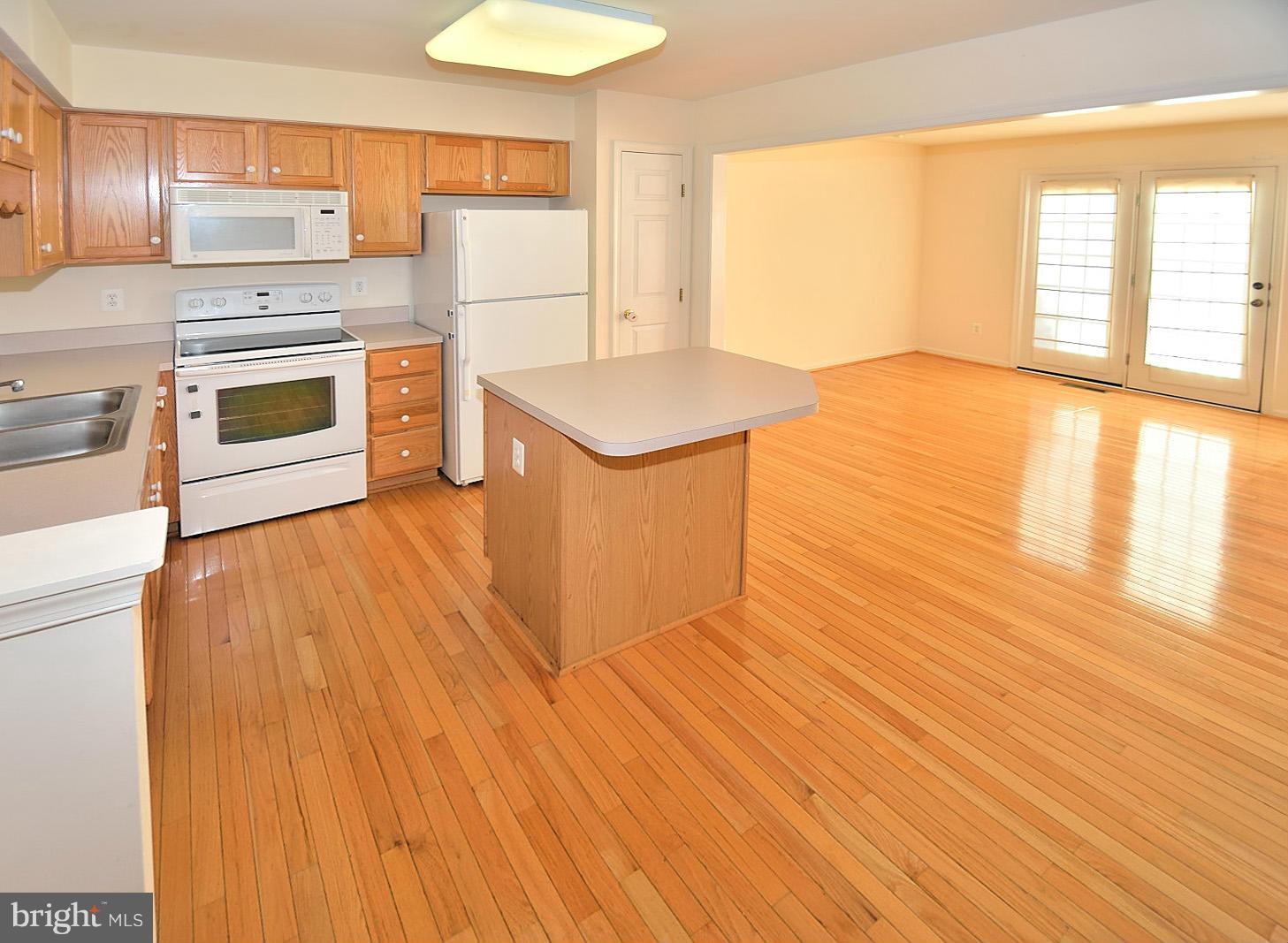 STRATFORD - Residential