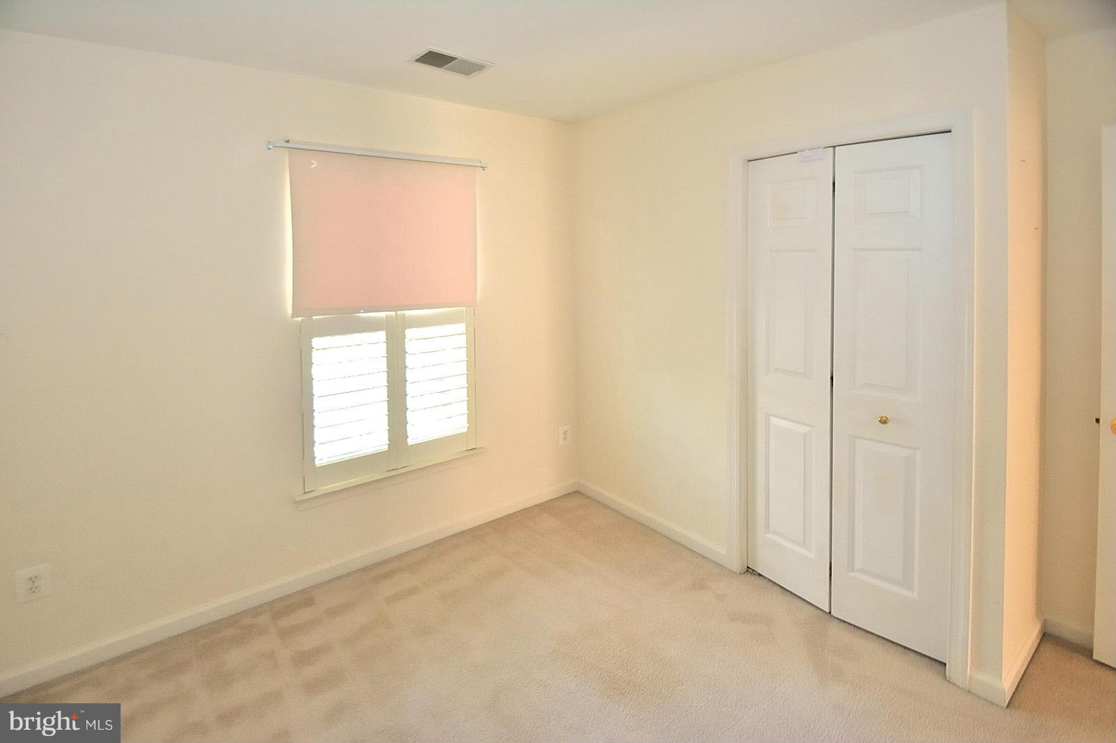 STRATFORD - Residential