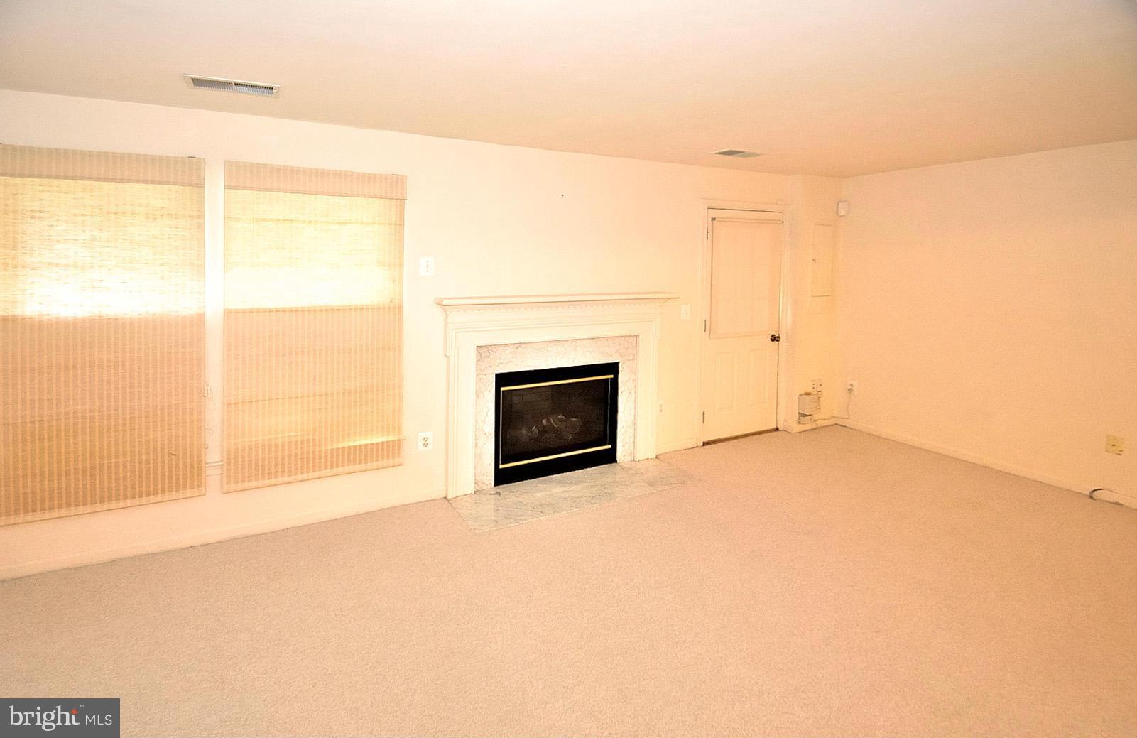 STRATFORD - Residential