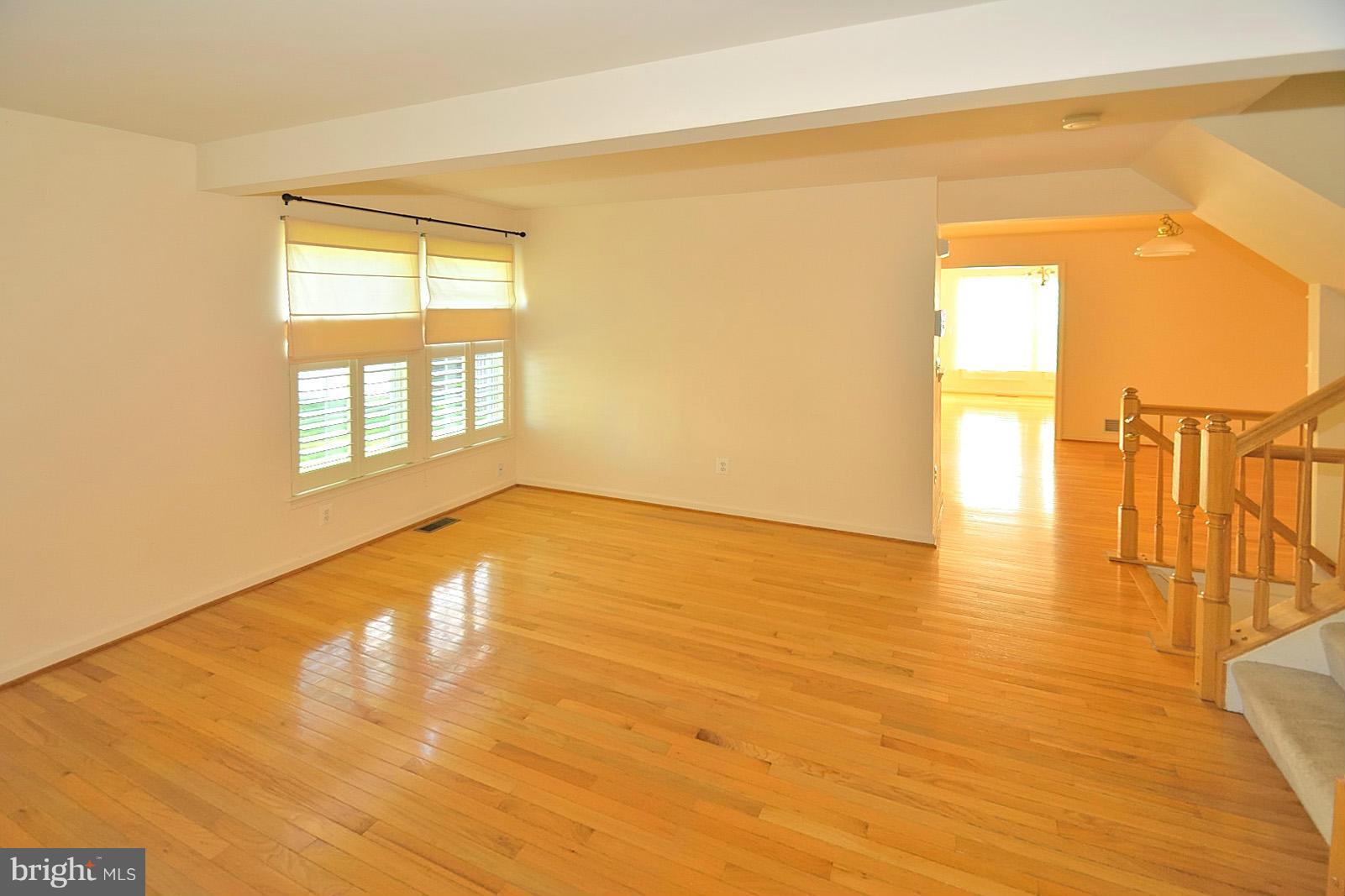 STRATFORD - Residential