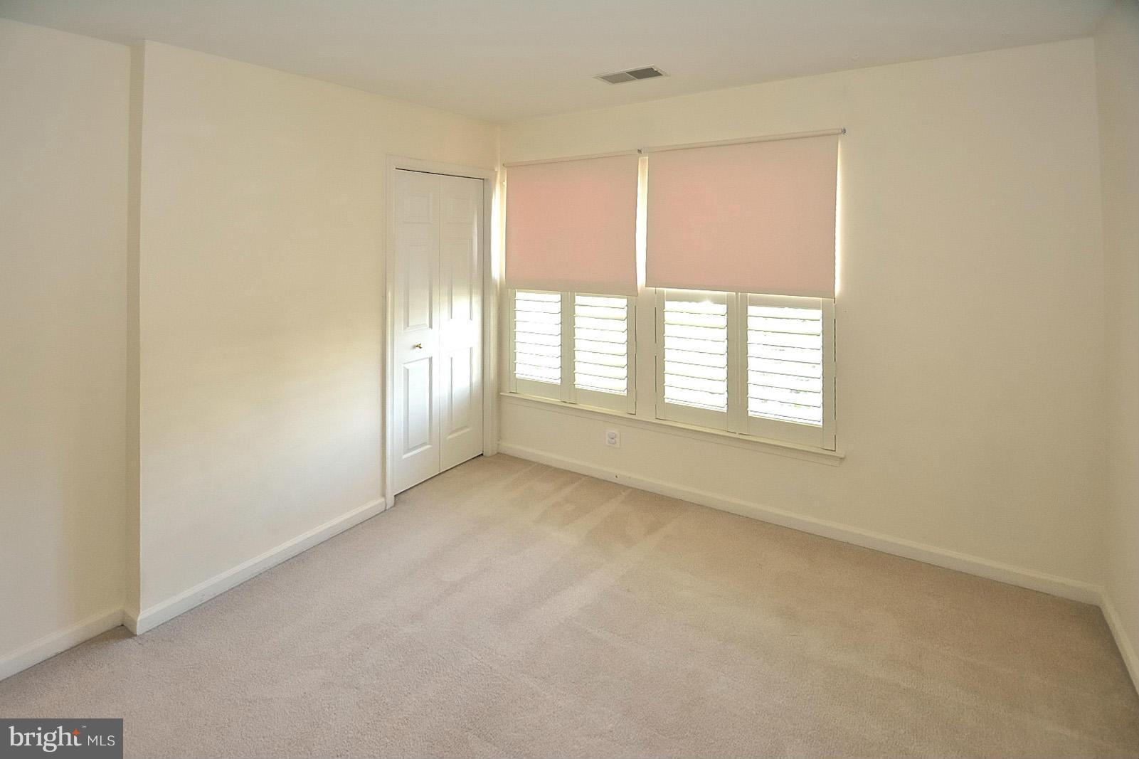 STRATFORD - Residential