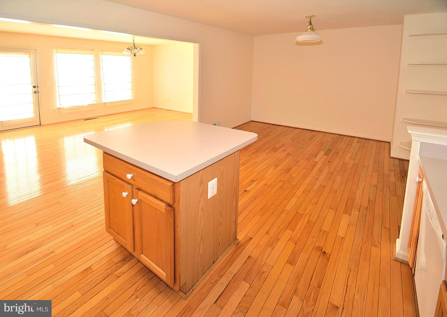 STRATFORD - Residential