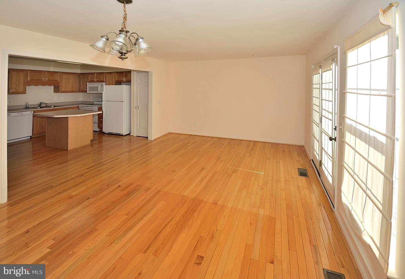 STRATFORD - Residential