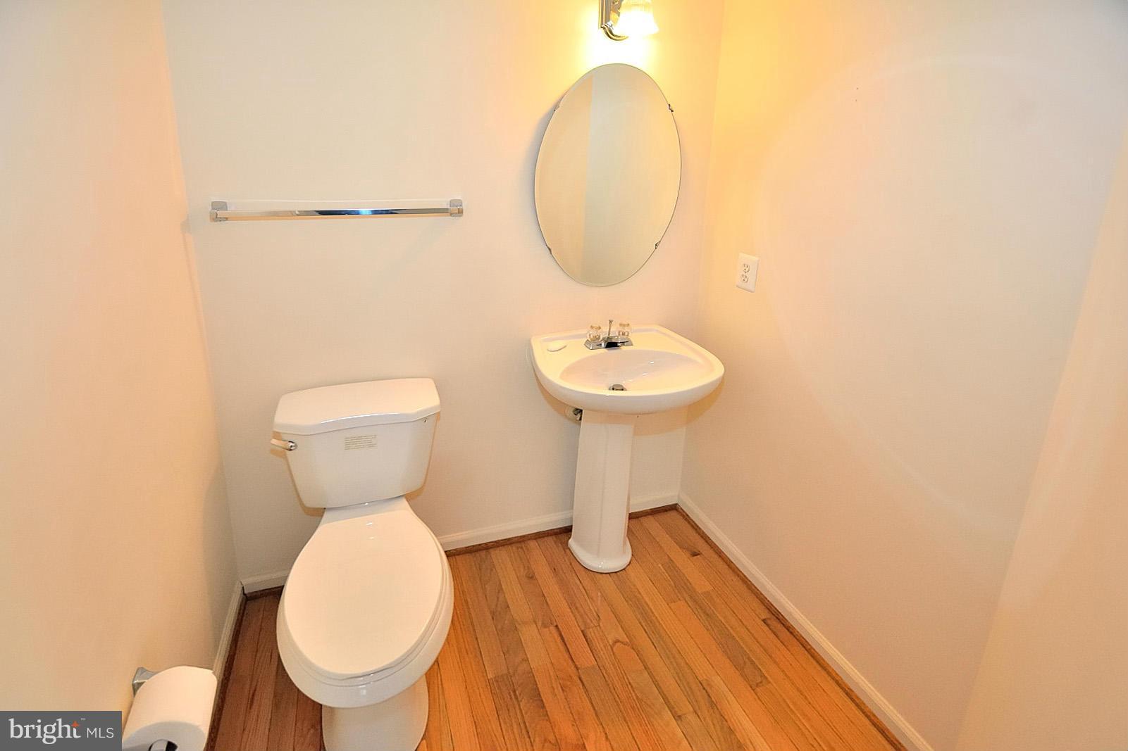 STRATFORD - Residential