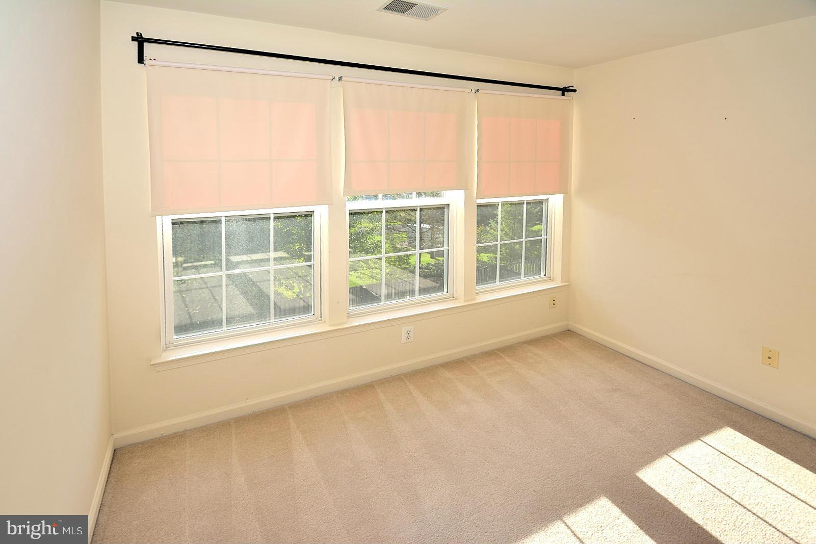 STRATFORD - Residential