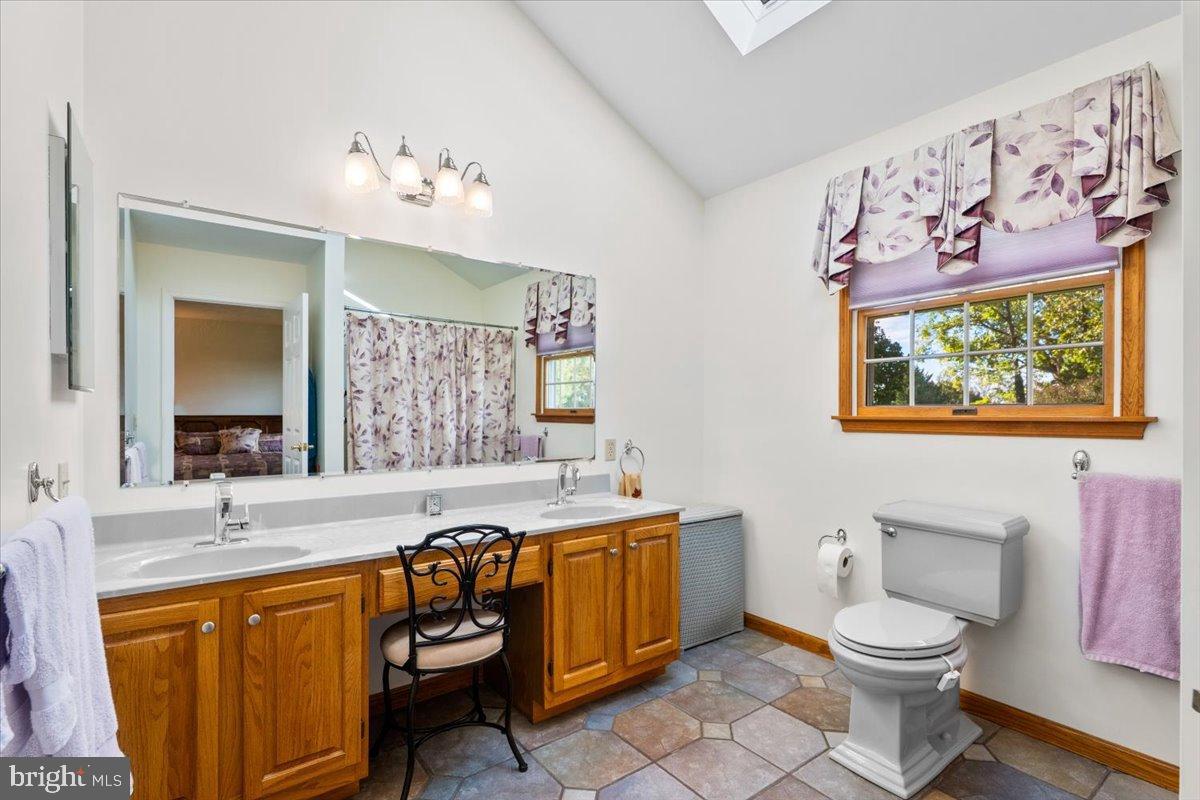 VAN LEAR - Residential