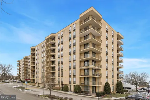 666 W Germantown Pike Unit 2101, Plymouth Meeting, PA 19462 - MLS#: PAMC2164748