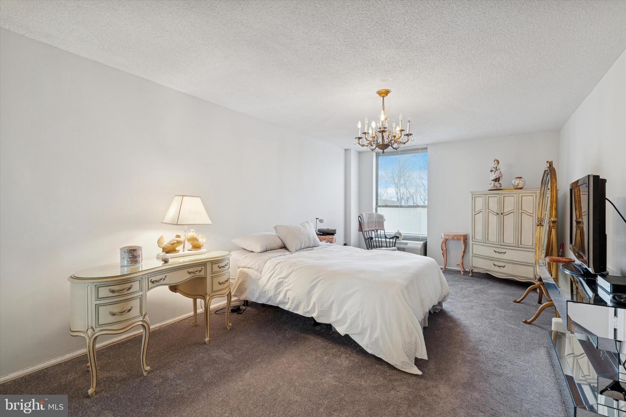 PLYMOUTH HILL - Residential