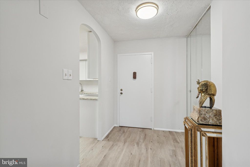 Photo of 666 W Germantown Pike #2101, PLYMOUTH MEETING, PA 19462 (MLS # PAMC2164748)