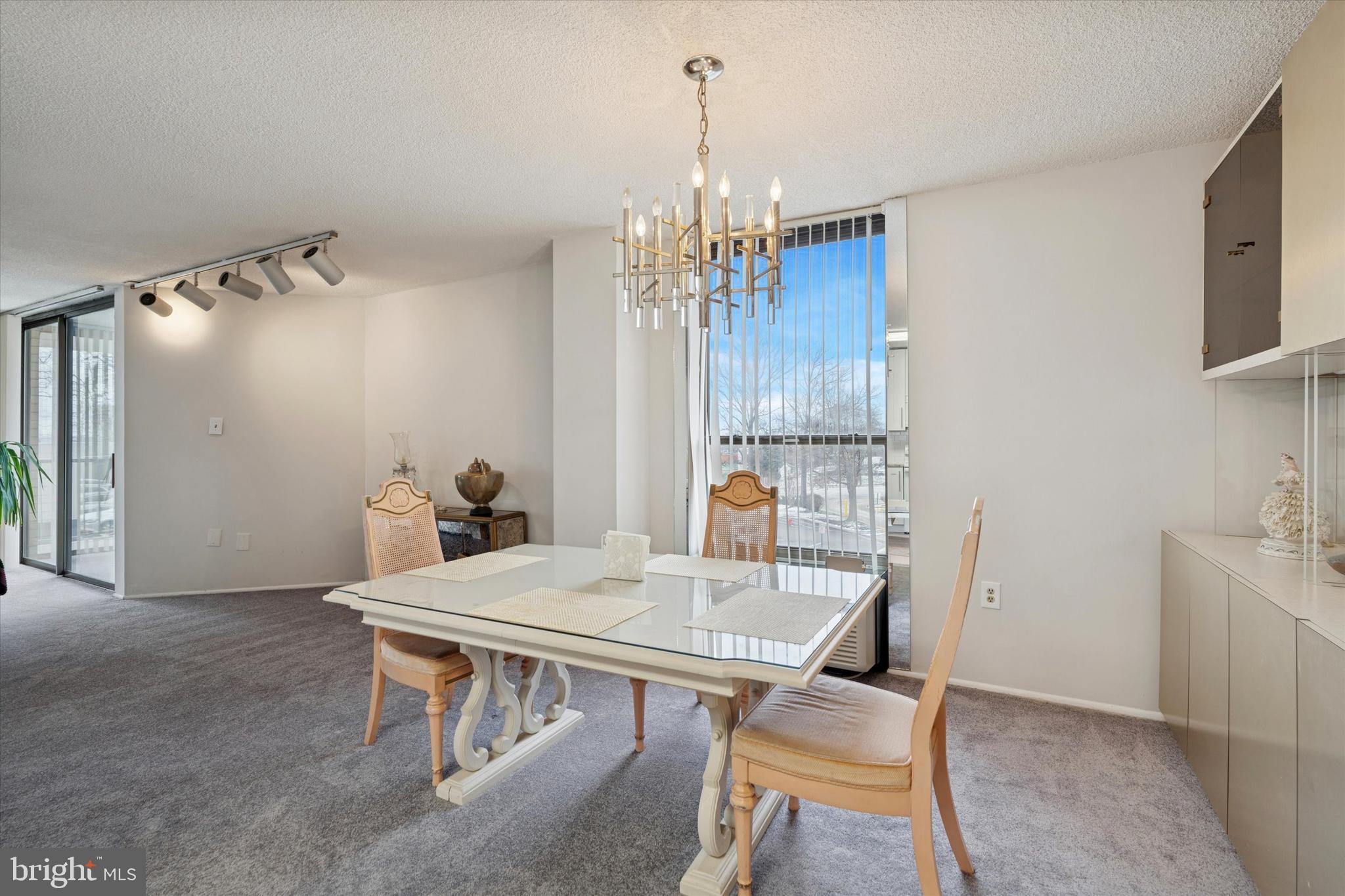 PLYMOUTH HILL - Residential