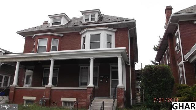 Investment Alert! Come see this multi-family unit TODAY!