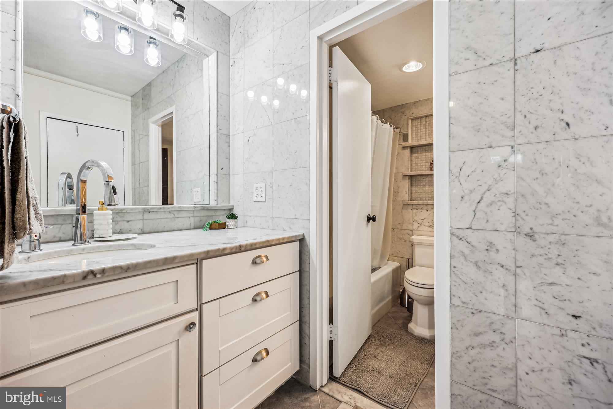 RIVIERA OF CHEVY CHASE CODM - Residential