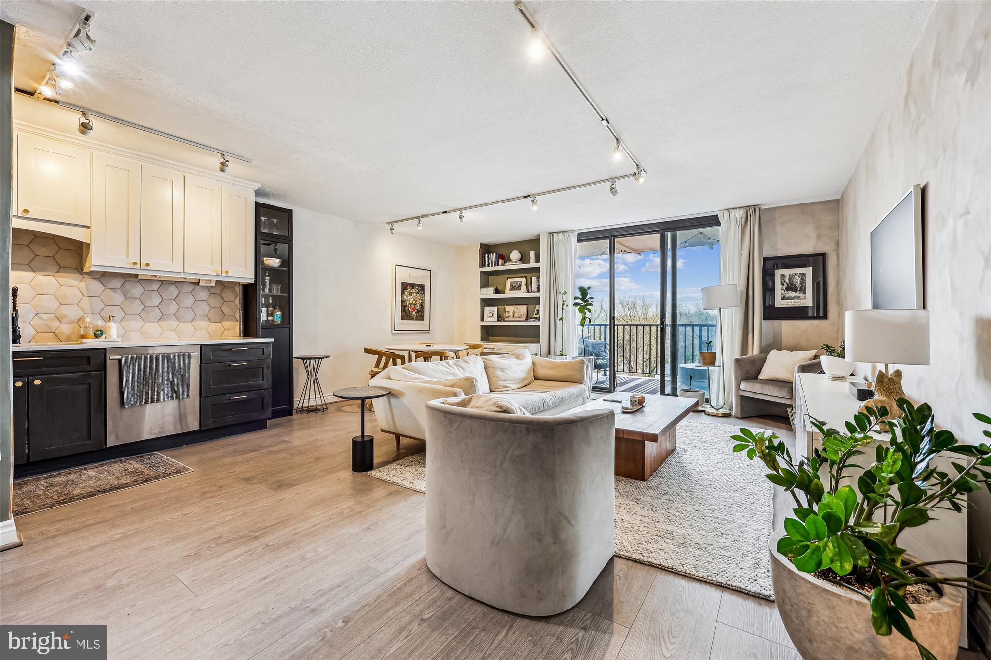 RIVIERA OF CHEVY CHASE CODM - Residential