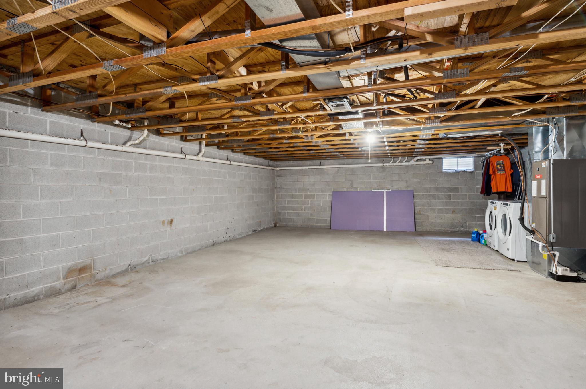 HIGHSPIRE - Residential Lease