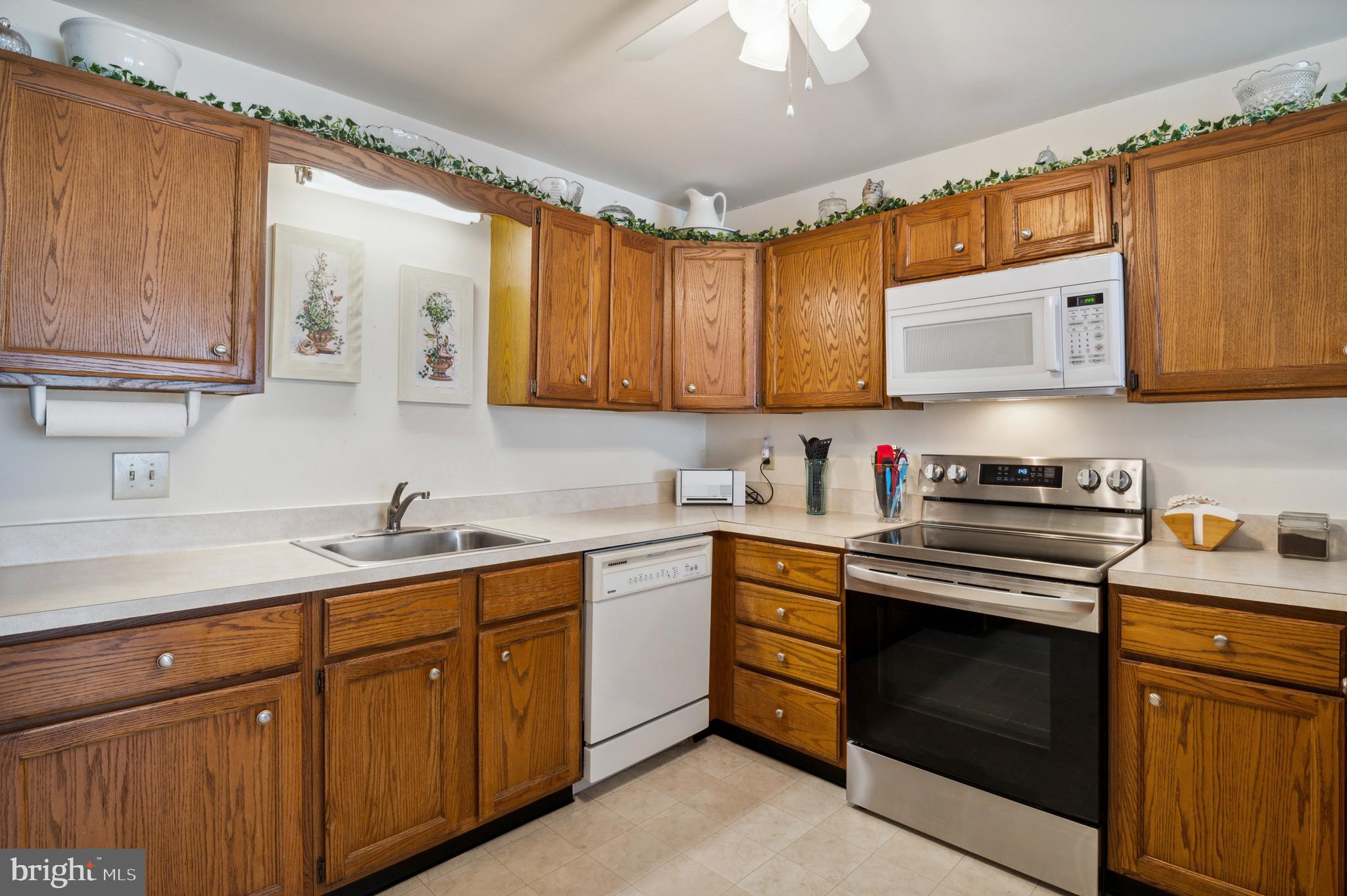 HIGHSPIRE - Residential Lease