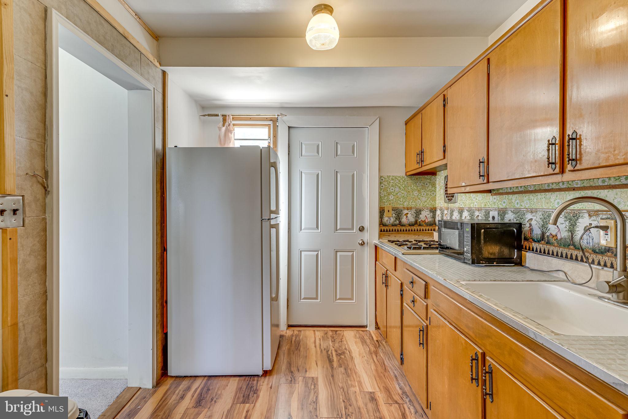 LANDOVER HILLS - Residential