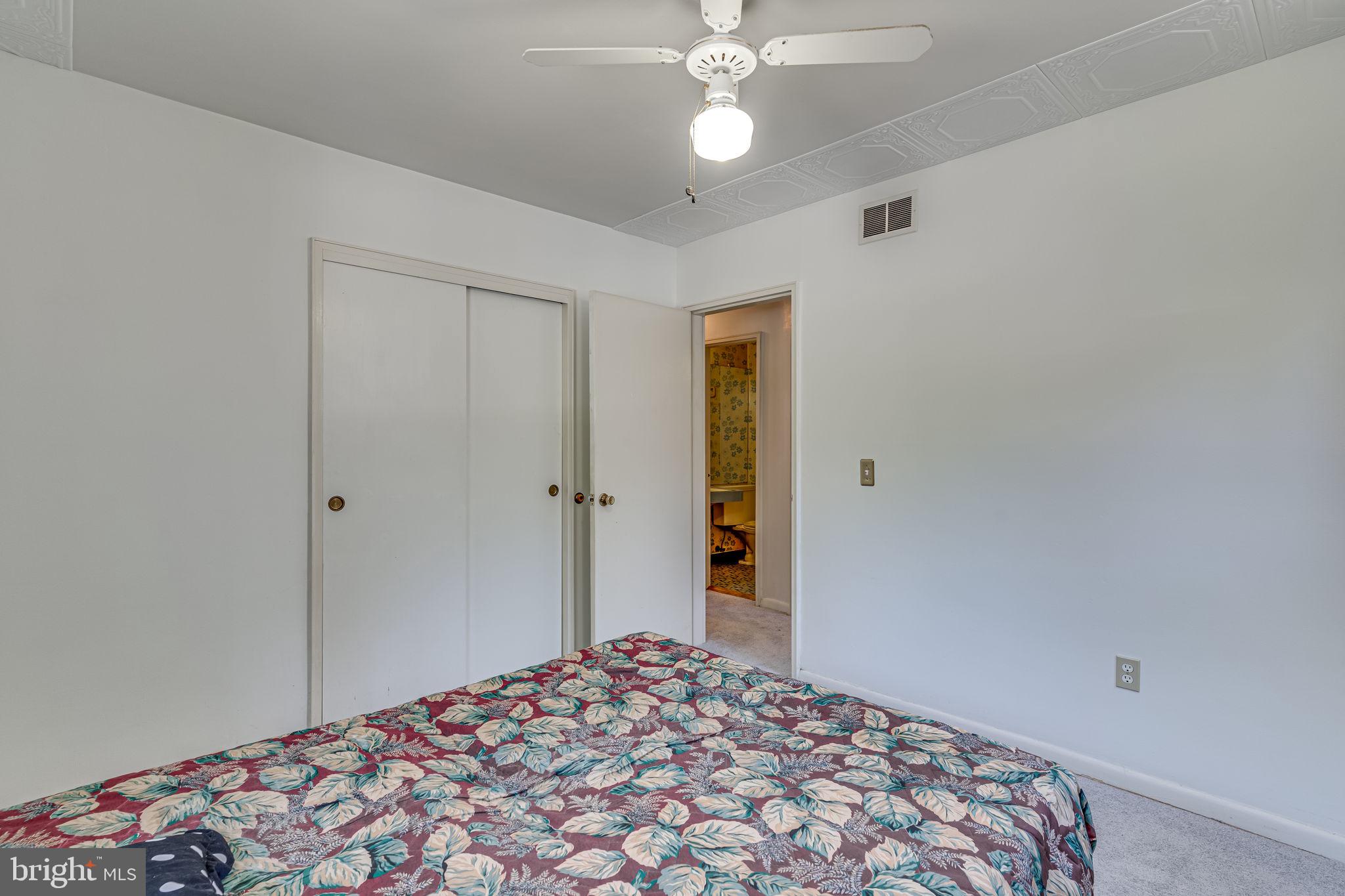 LANDOVER HILLS - Residential