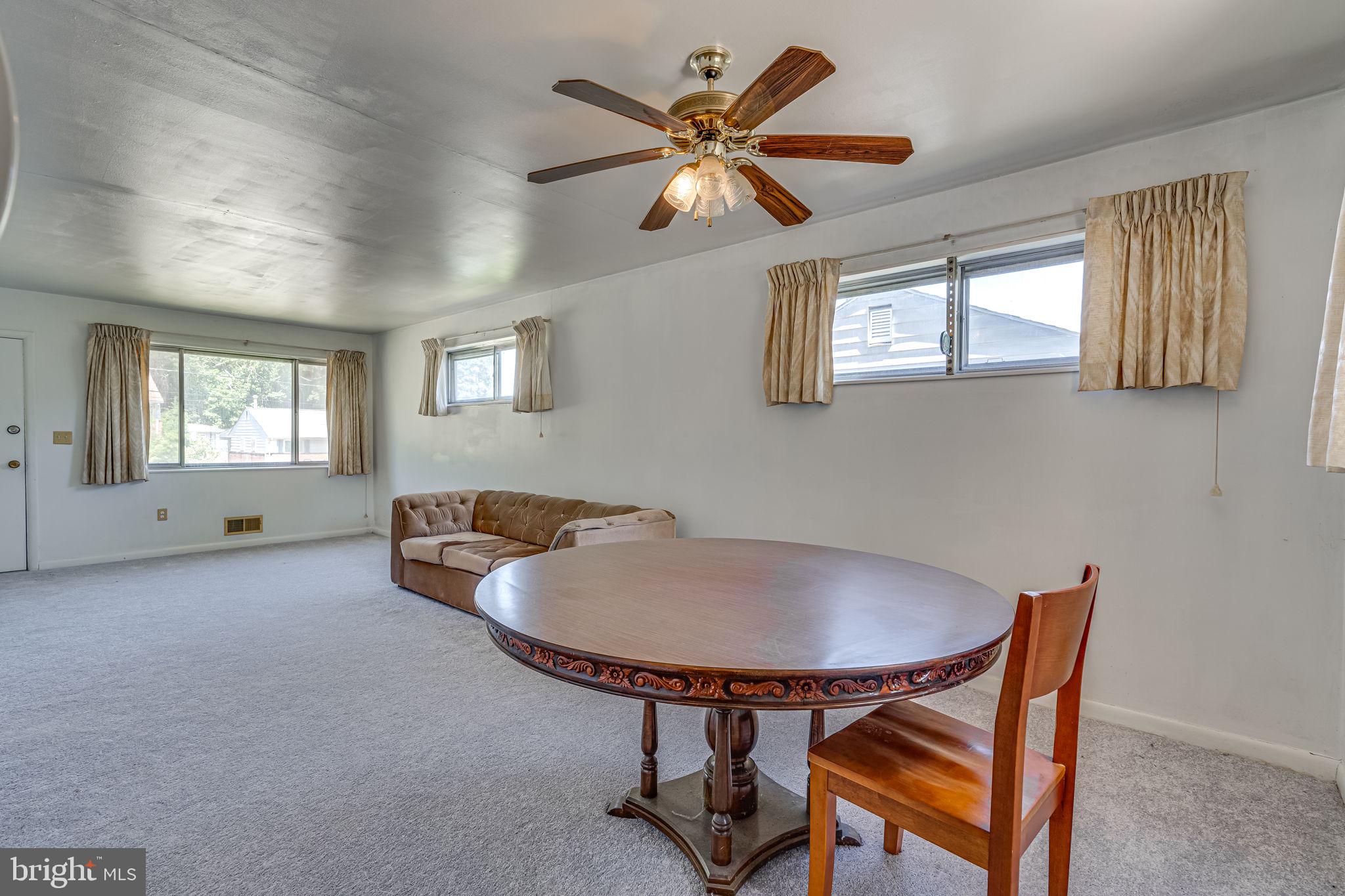 LANDOVER HILLS - Residential