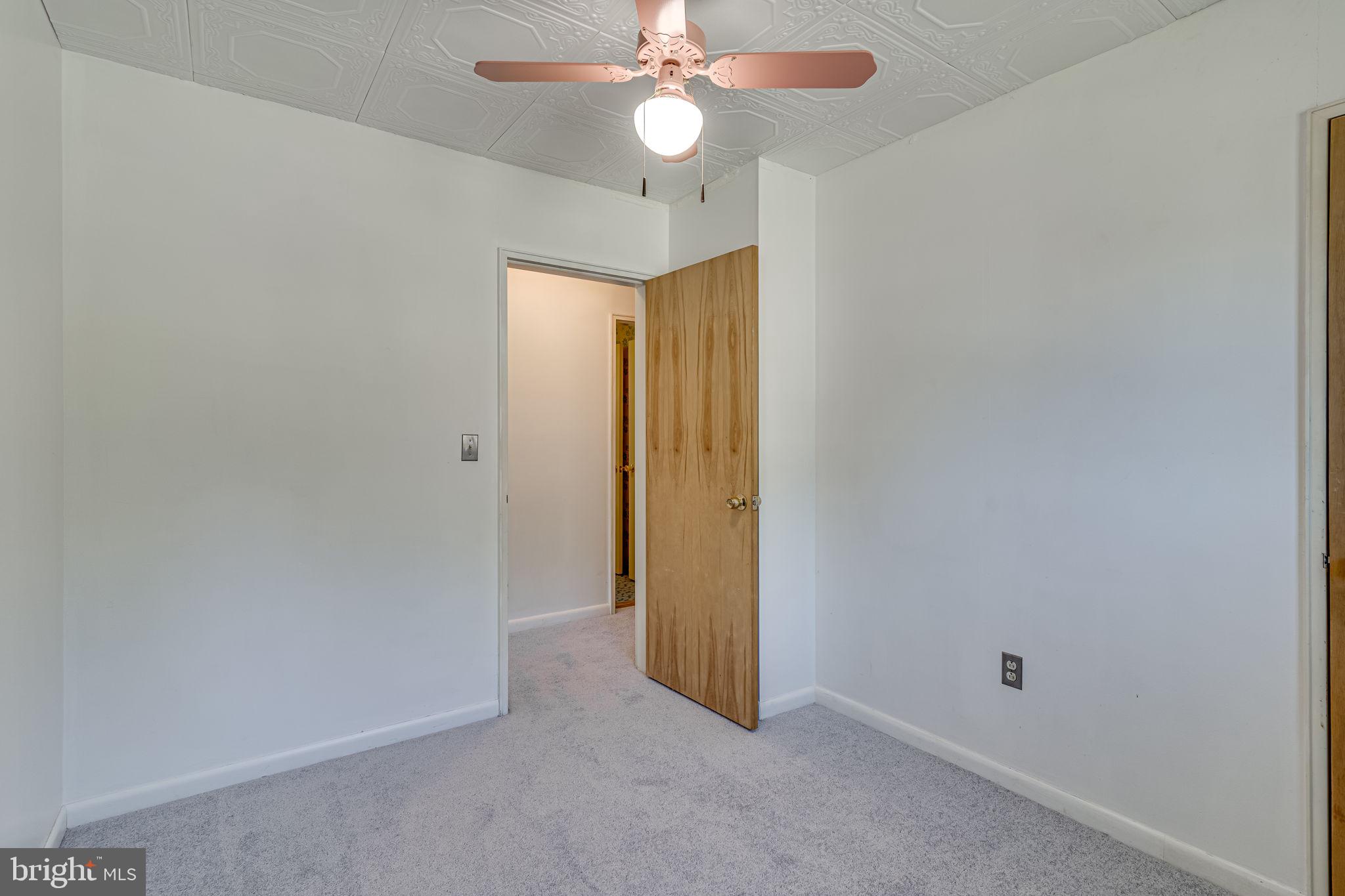 LANDOVER HILLS - Residential