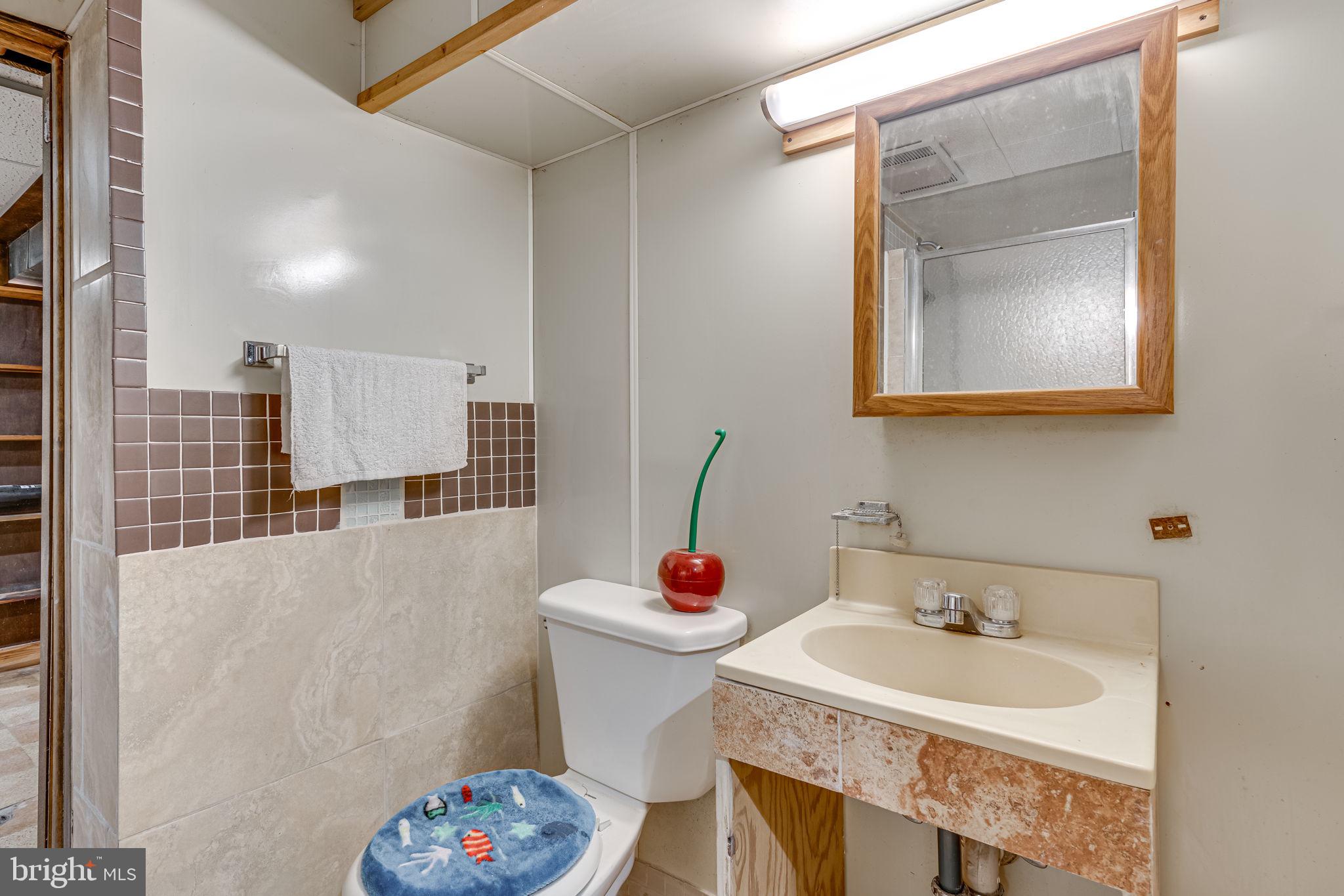 LANDOVER HILLS - Residential