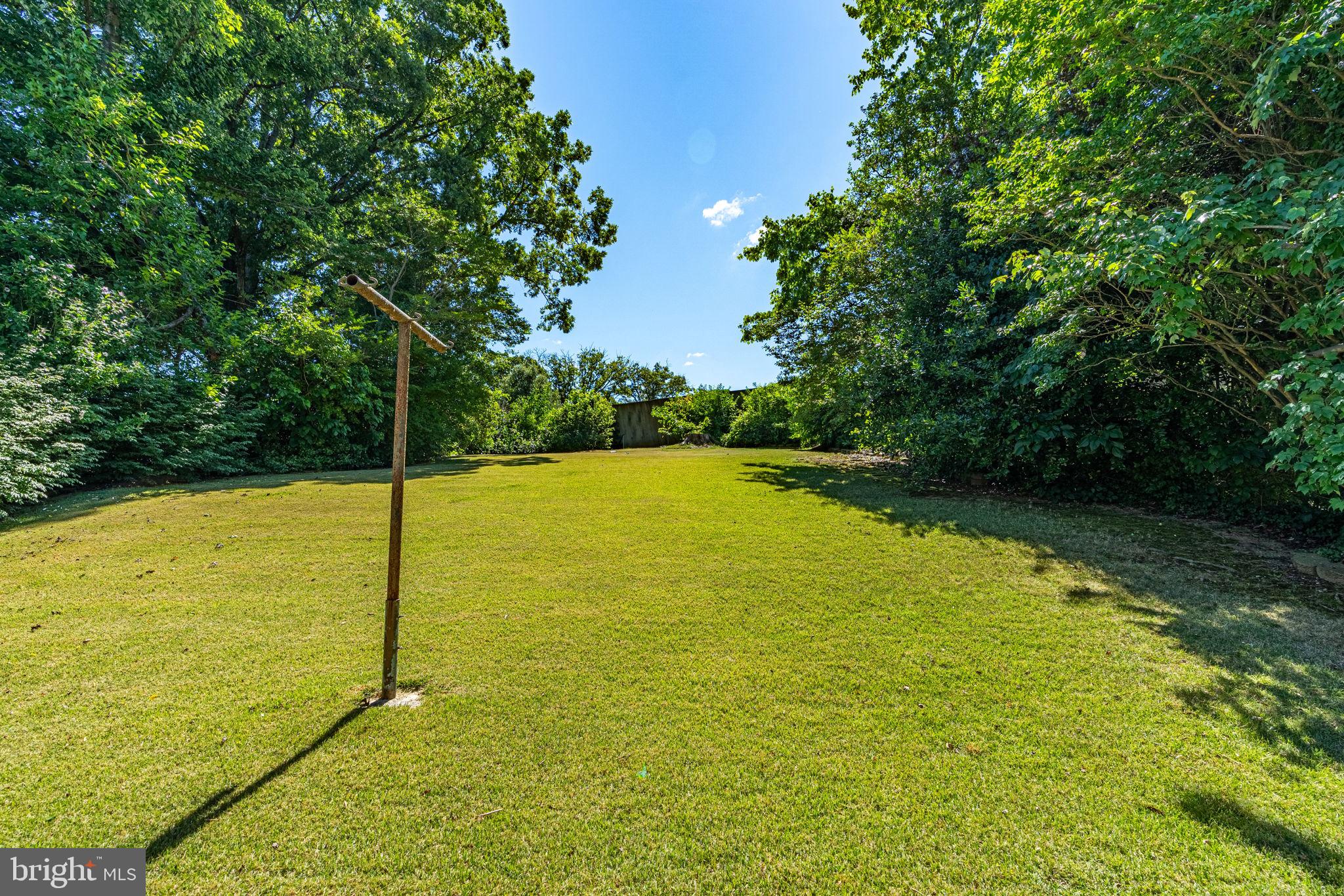 LANDOVER HILLS - Residential